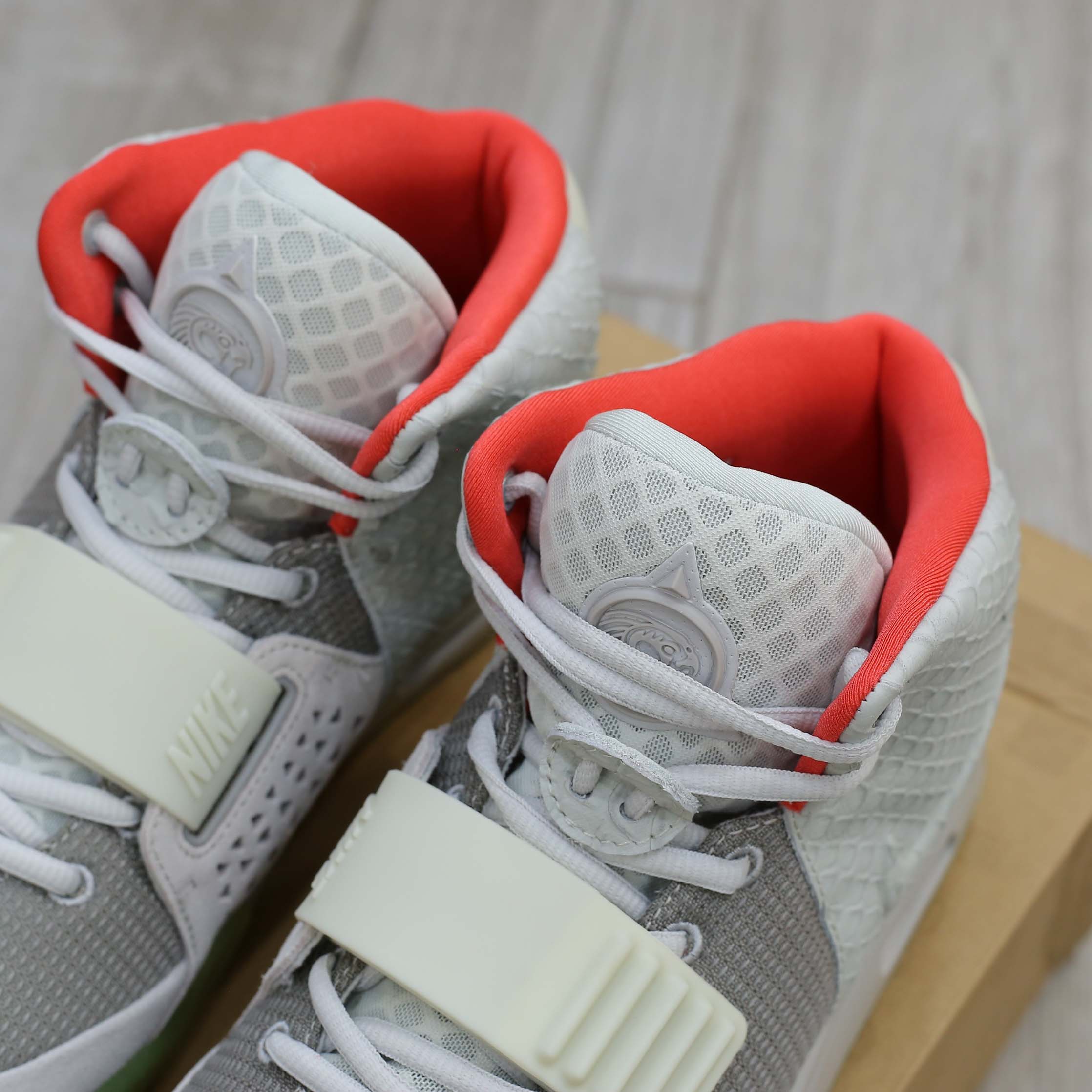 Giày Nike Air Yeezy 2 Pure Platinum Men's Best Quality