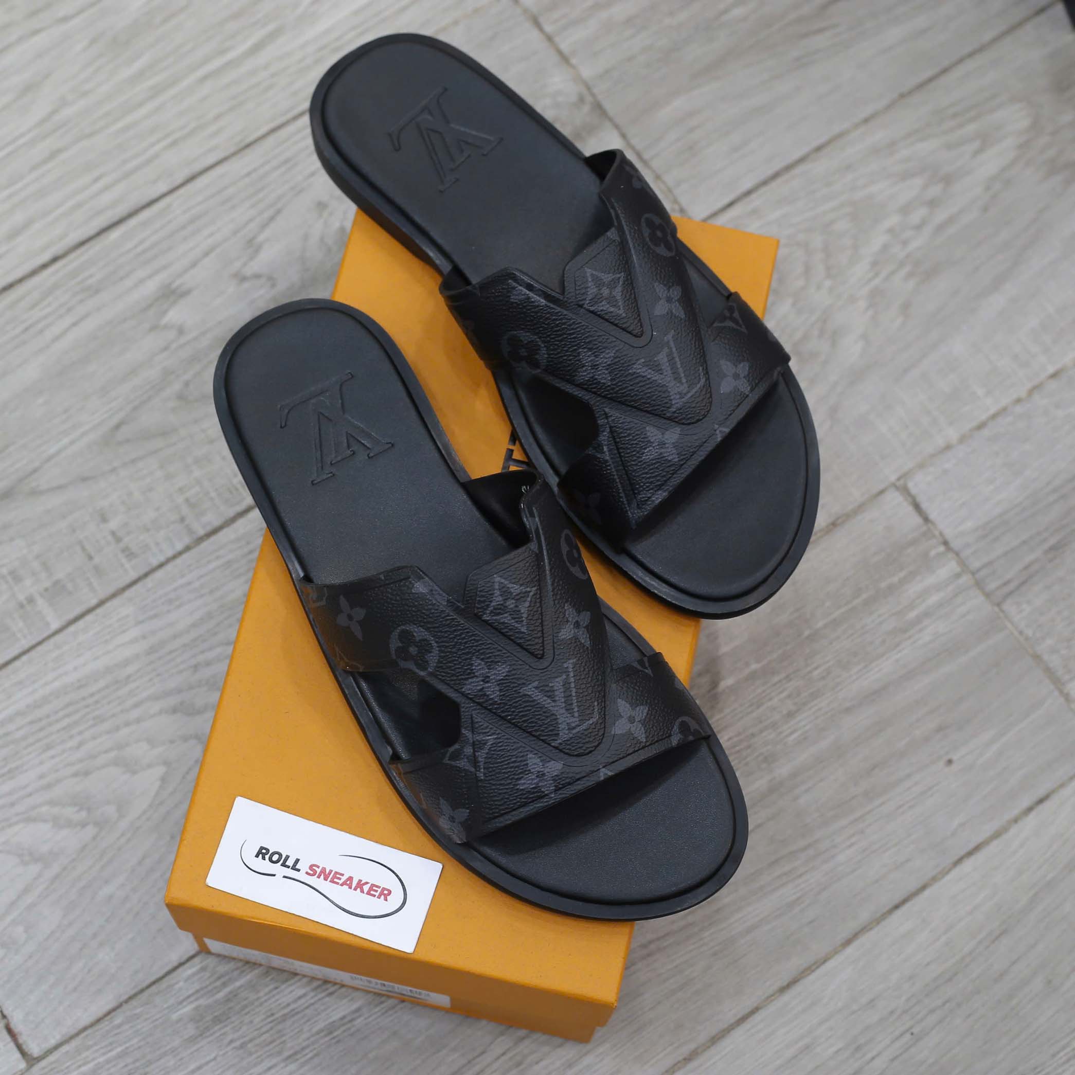 Dép LV Oasis Mule Monogram Eclipse Like Auth