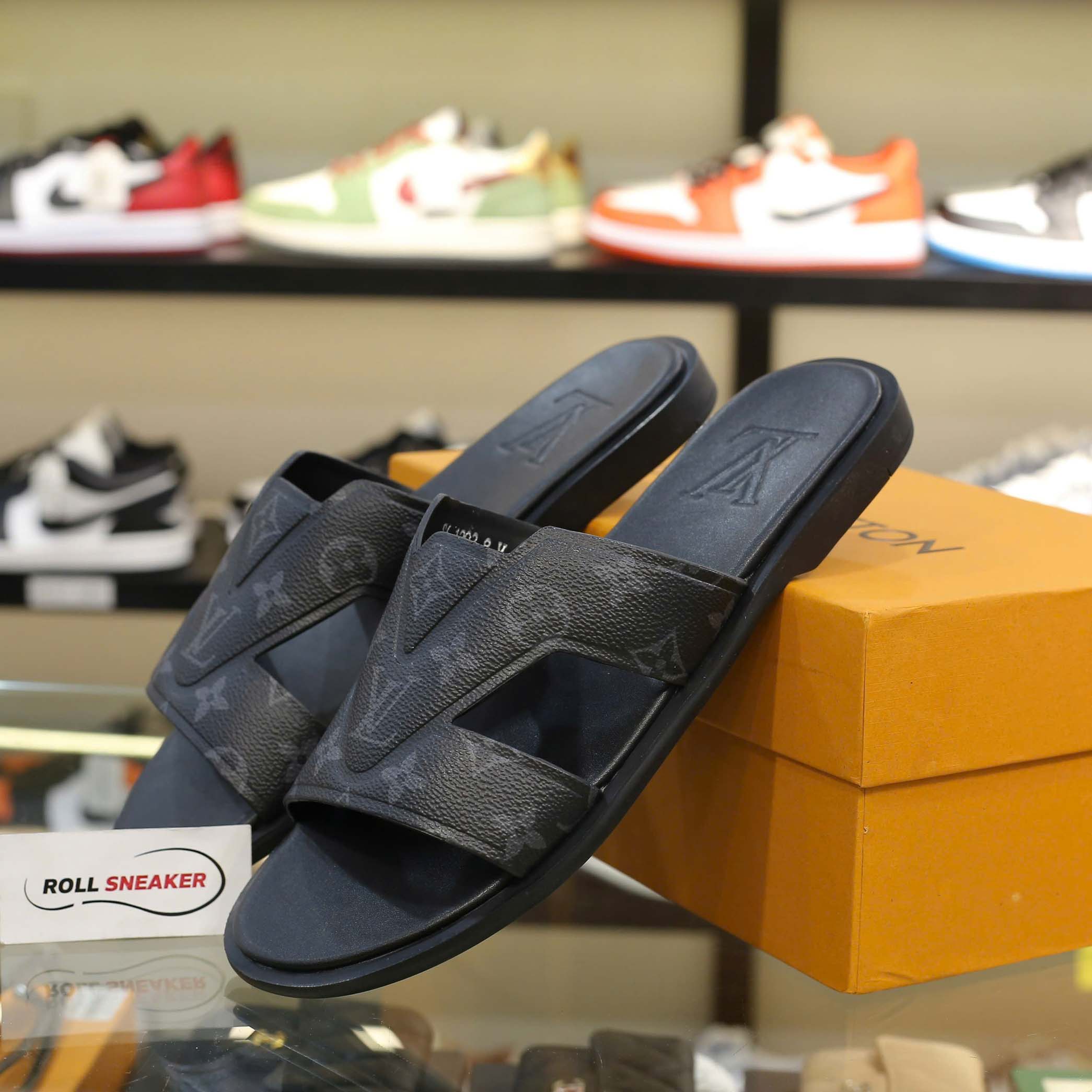 Dép LV Oasis Mule Monogram Eclipse Like Auth