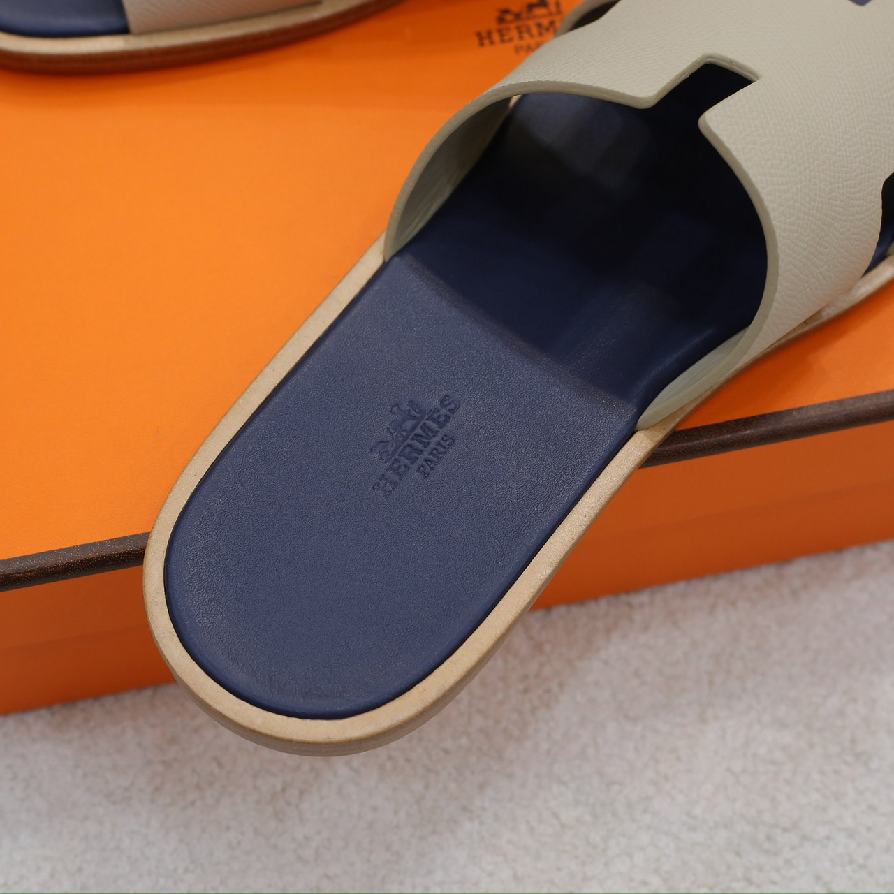 Dép Hermes Blanc Gomme da Epsom Lót Đế Celestial Blue Like Auth