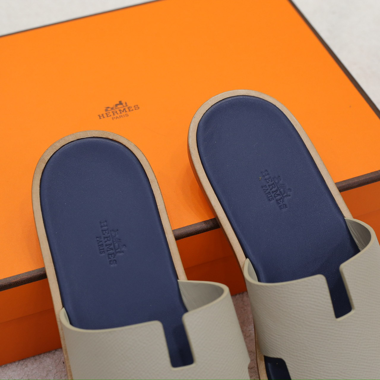 Dép Hermes Blanc Gomme da Epsom Lót Đế Celestial Blue Like Auth