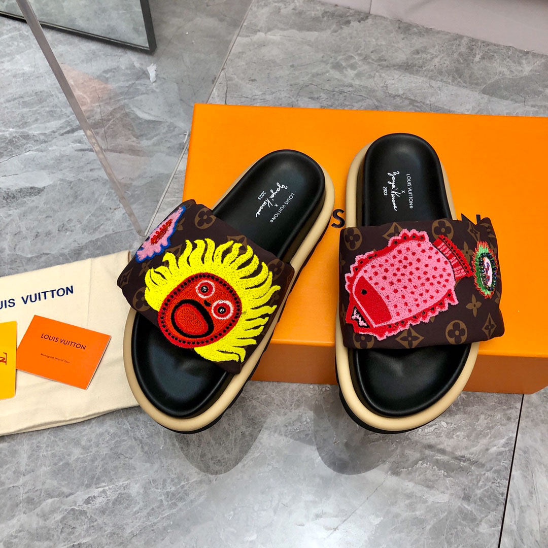 Dép Louis Vuitton LV x YK Pool Pillow Flat Comfort Mules Cacao Brown Best Quality