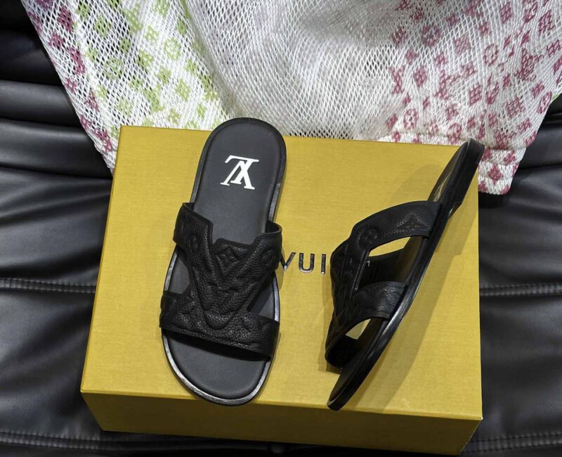 Dép LV Oasis Mule Denim Monogram Embossed Best Quality