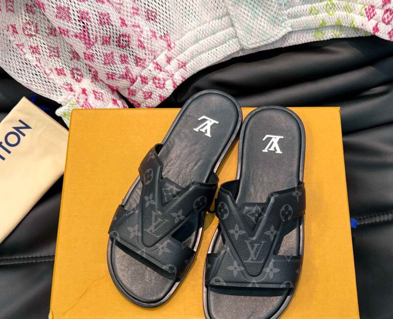 Dép LV Oasis Mule Monogram Eclipse Best Quality