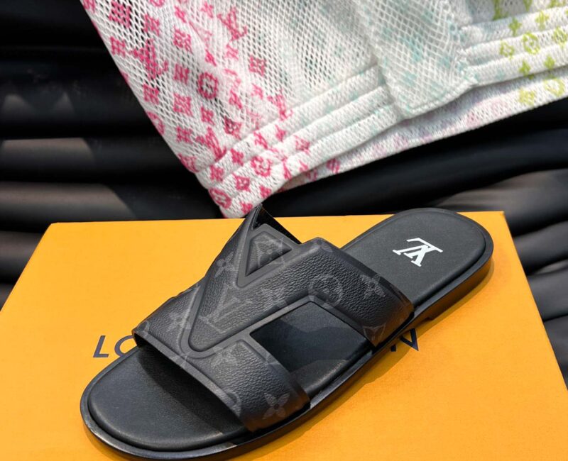 Dép LV Oasis Mule Monogram Eclipse Best Quality
