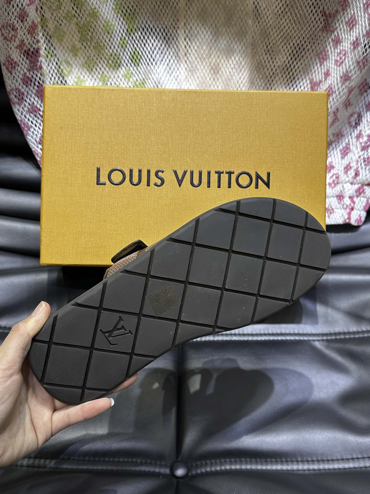 Dép LV Venice Mule Monogram Eclipse Best Quality