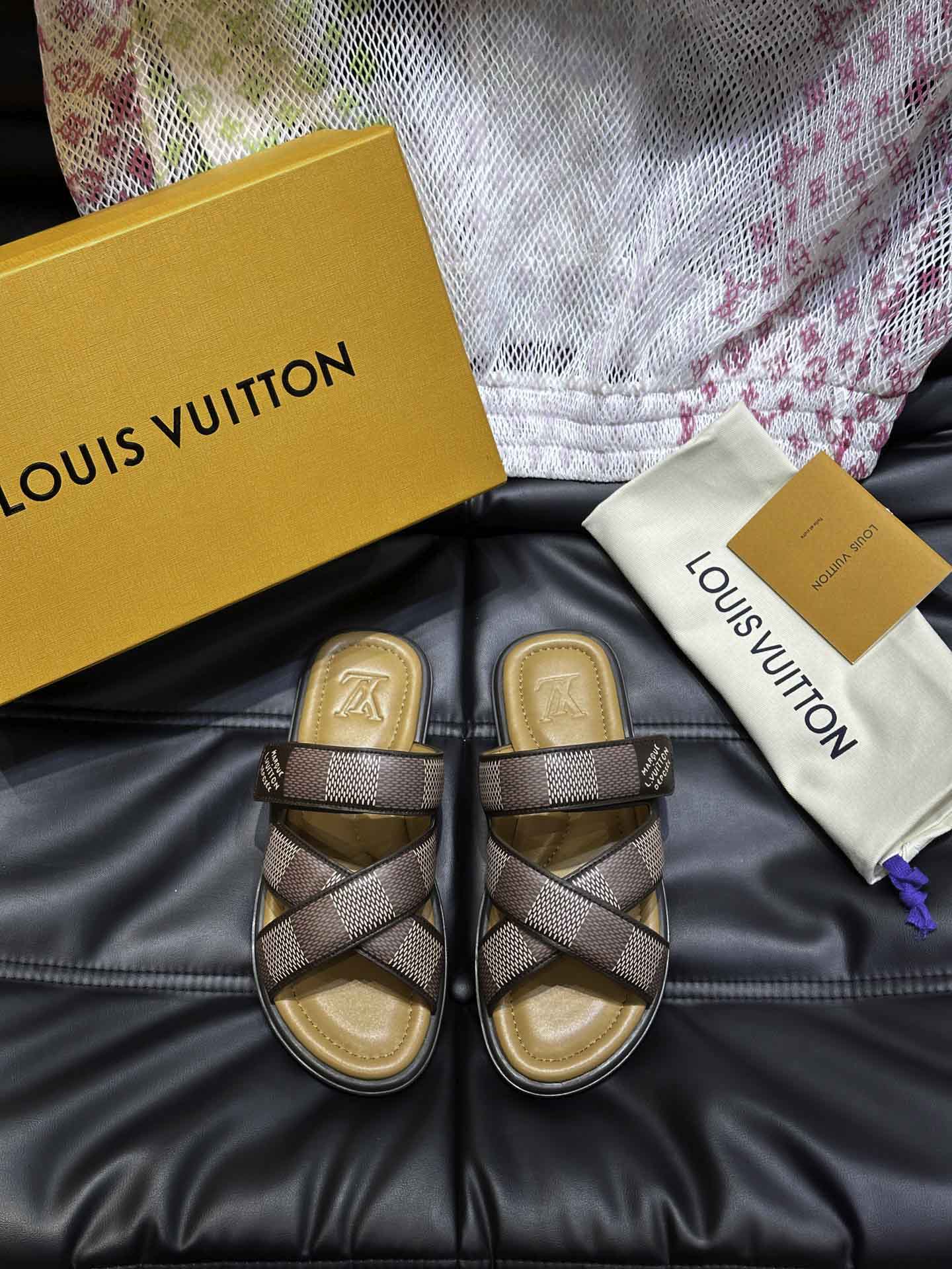 Dép LV Venice Mule Monogram Eclipse Best Quality