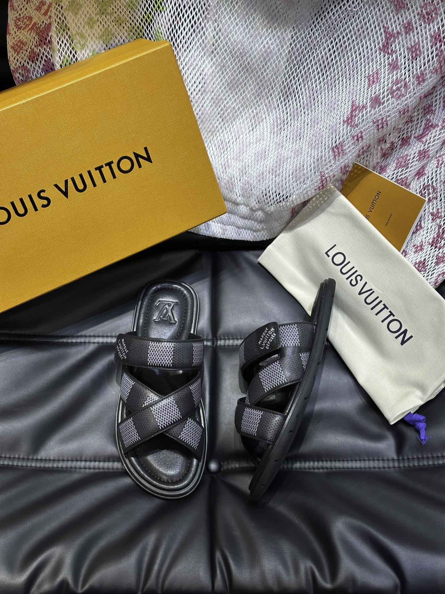 Dép LV Venice Mule Monogram Eclipse Best Quality