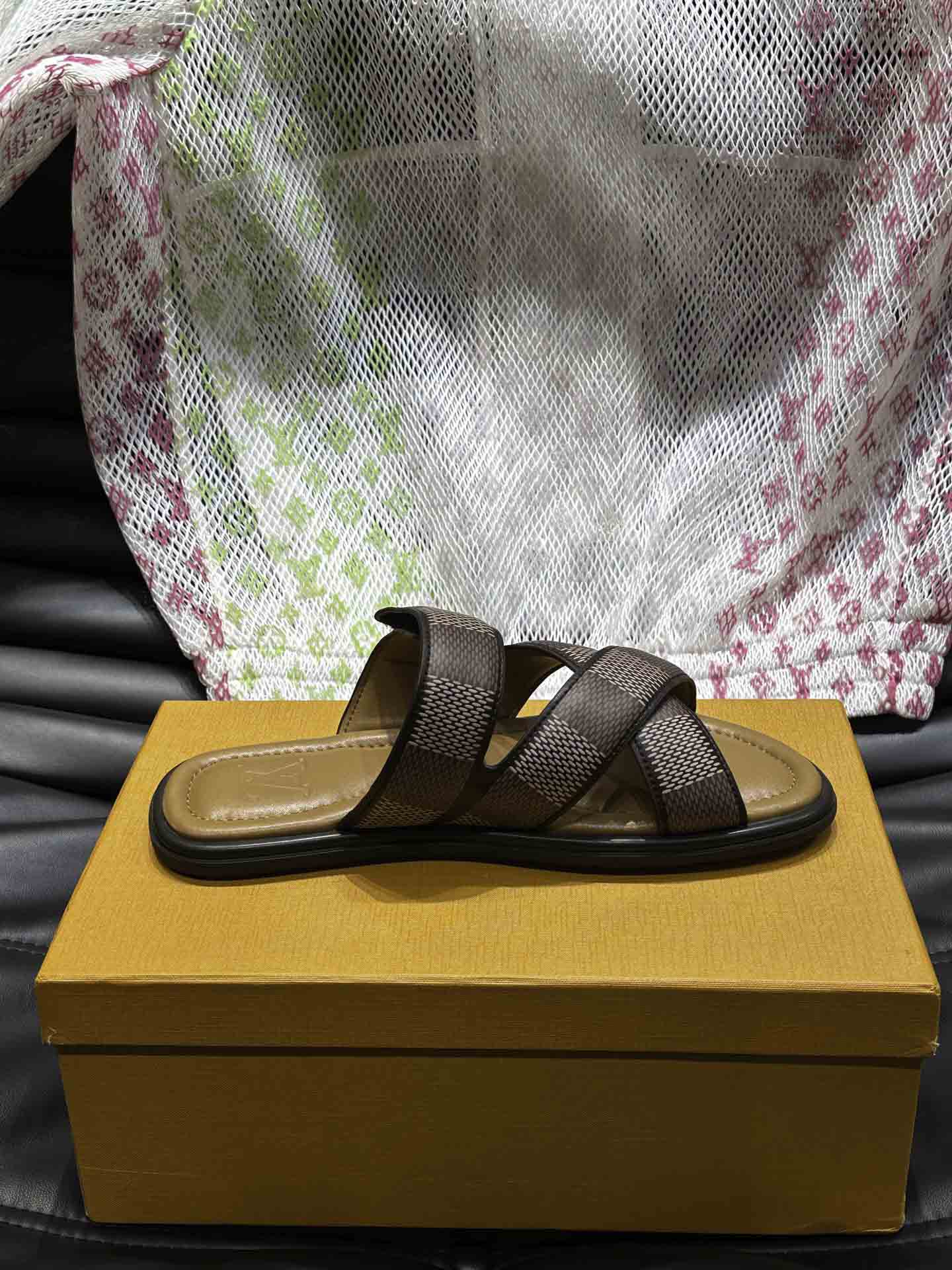 Dép LV Venice Mule Monogram Eclipse Best Quality