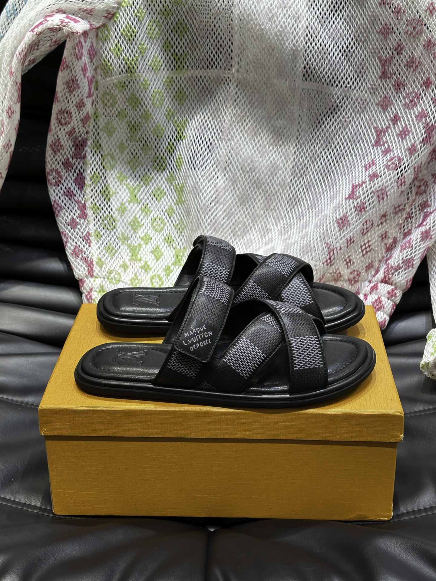 Dép LV Venice Mule Monogram Eclipse Best Quality