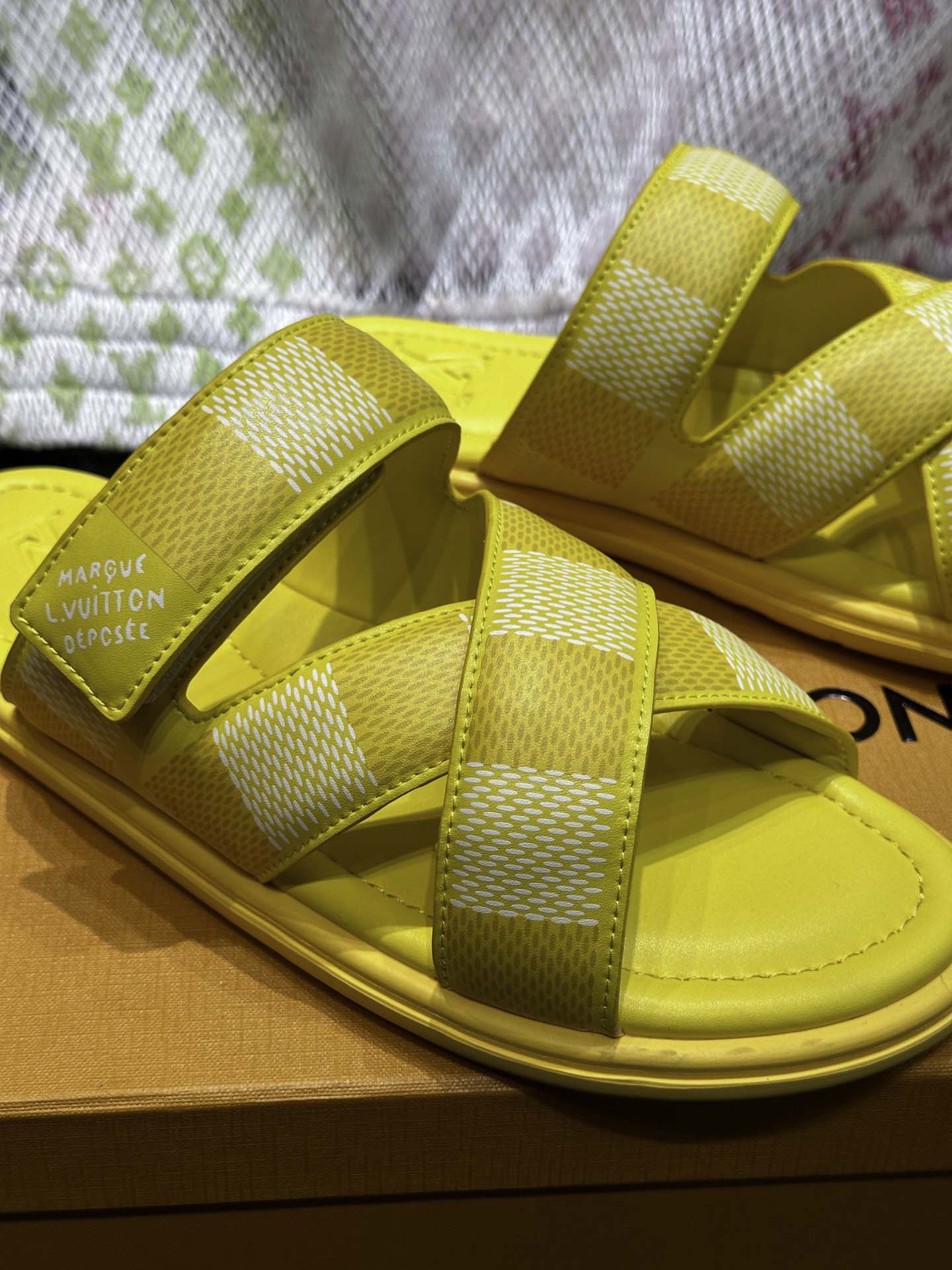 Dép LV Venice Mule Monogram Eclipse Best Quality