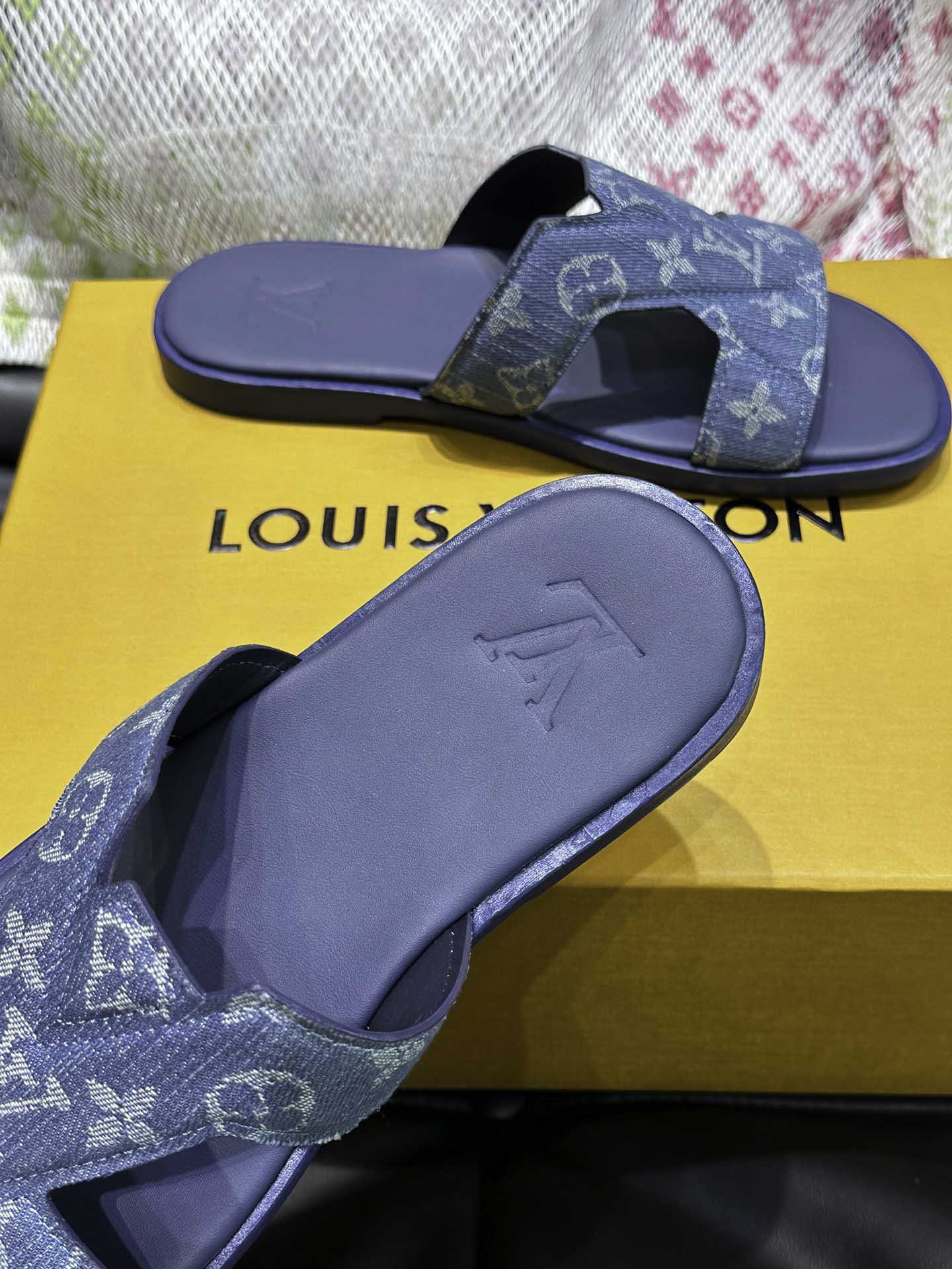 Dép Nam Louis Vuitton Oasis Mules Monogram Denim