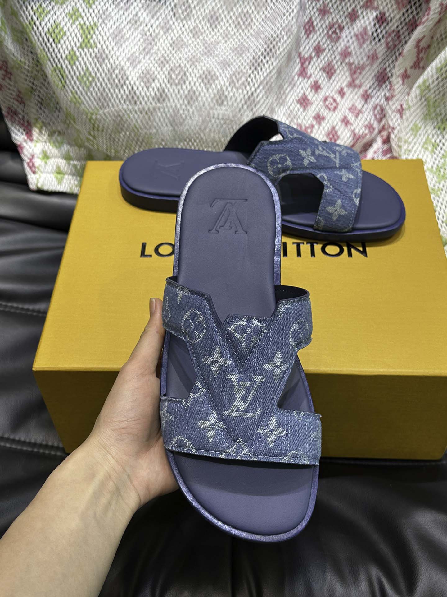 Dép Nam Louis Vuitton Oasis Mules Monogram Denim