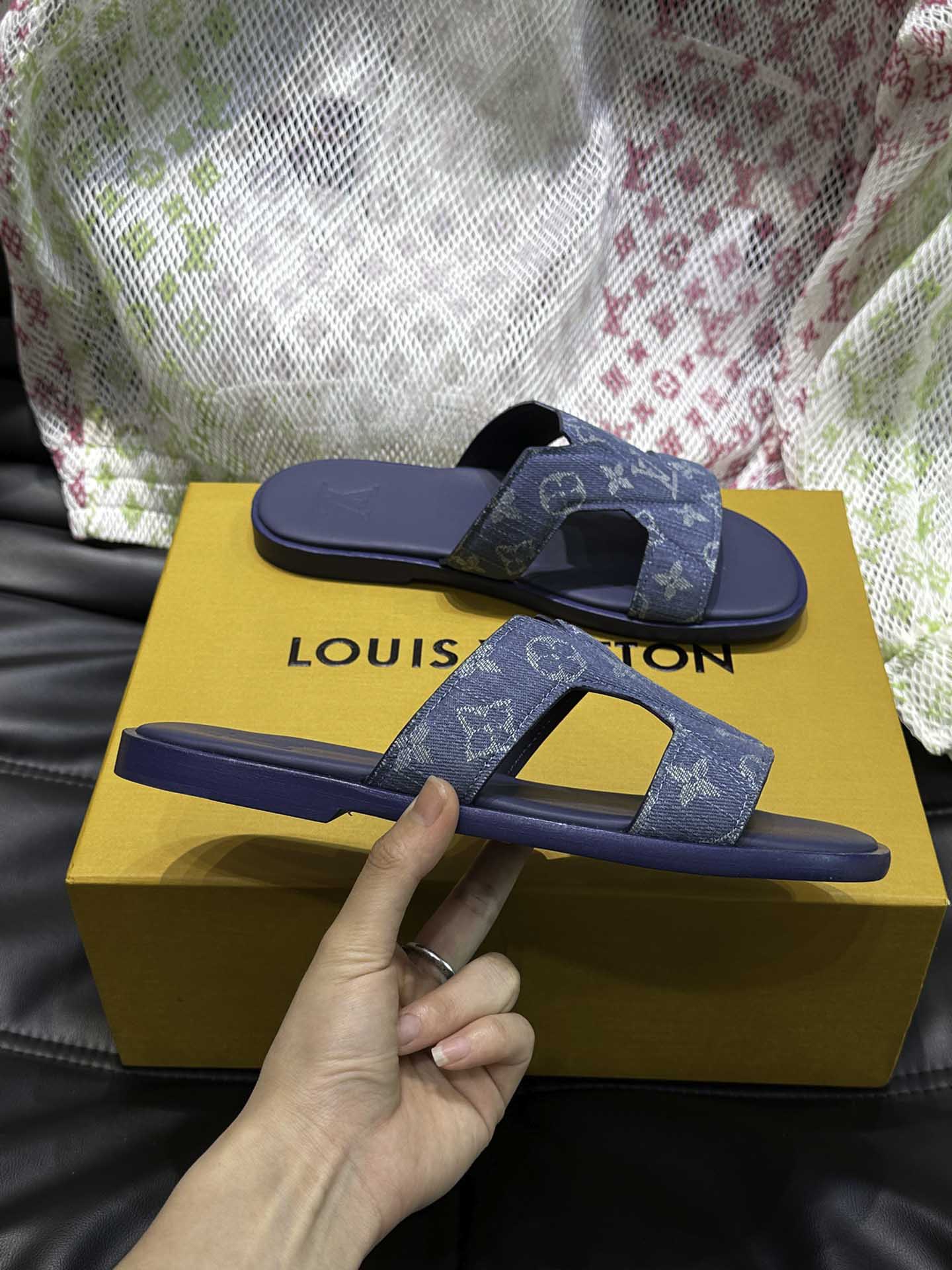 Dép Nam Louis Vuitton Oasis Mules Monogram Denim