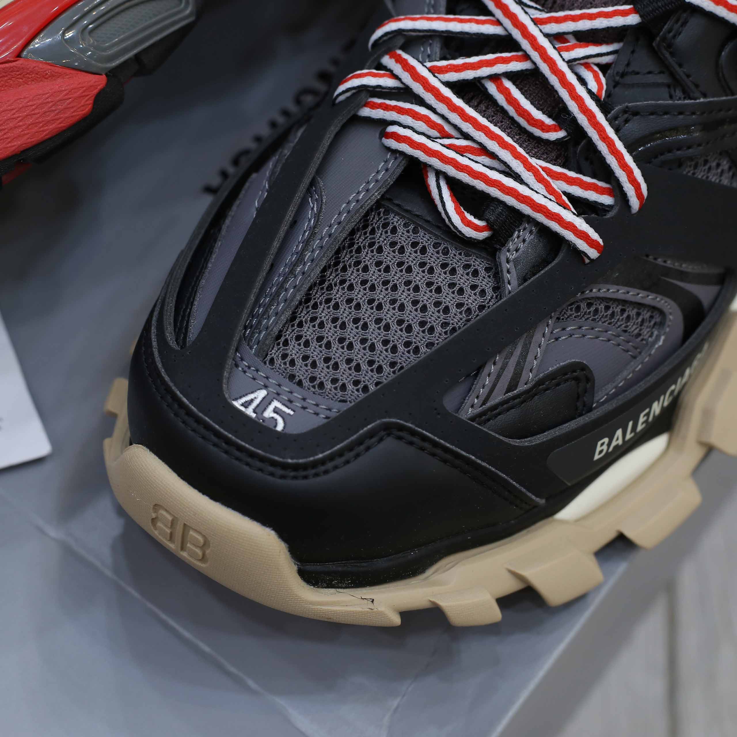 Giày Balenciaga Wmns Track Trainer Black Red Best Quality