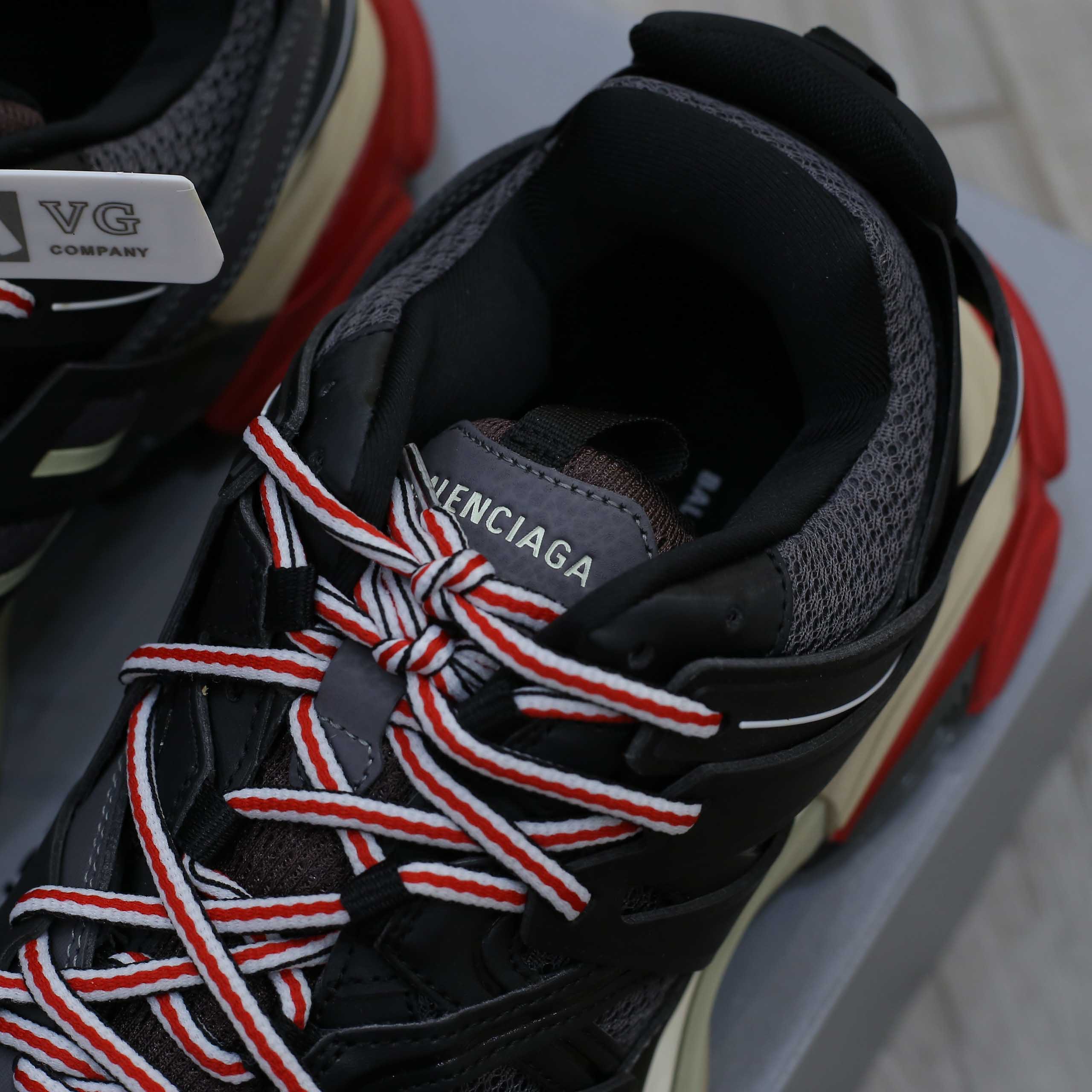 Giày Balenciaga Wmns Track Trainer Black Red Best Quality