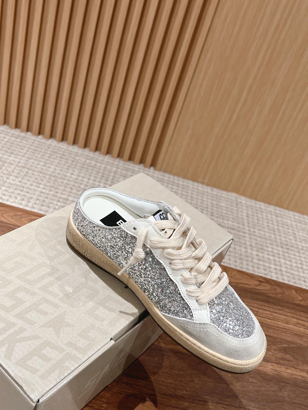 Giày Golden Goose Ball Star Slip on Glitter Detailing Best Quality