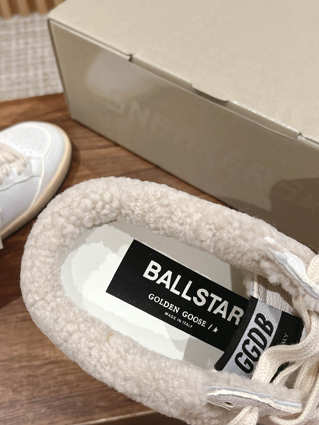 Giày Golden Goose baskets Ball Star Sabot White Beige Best Quality