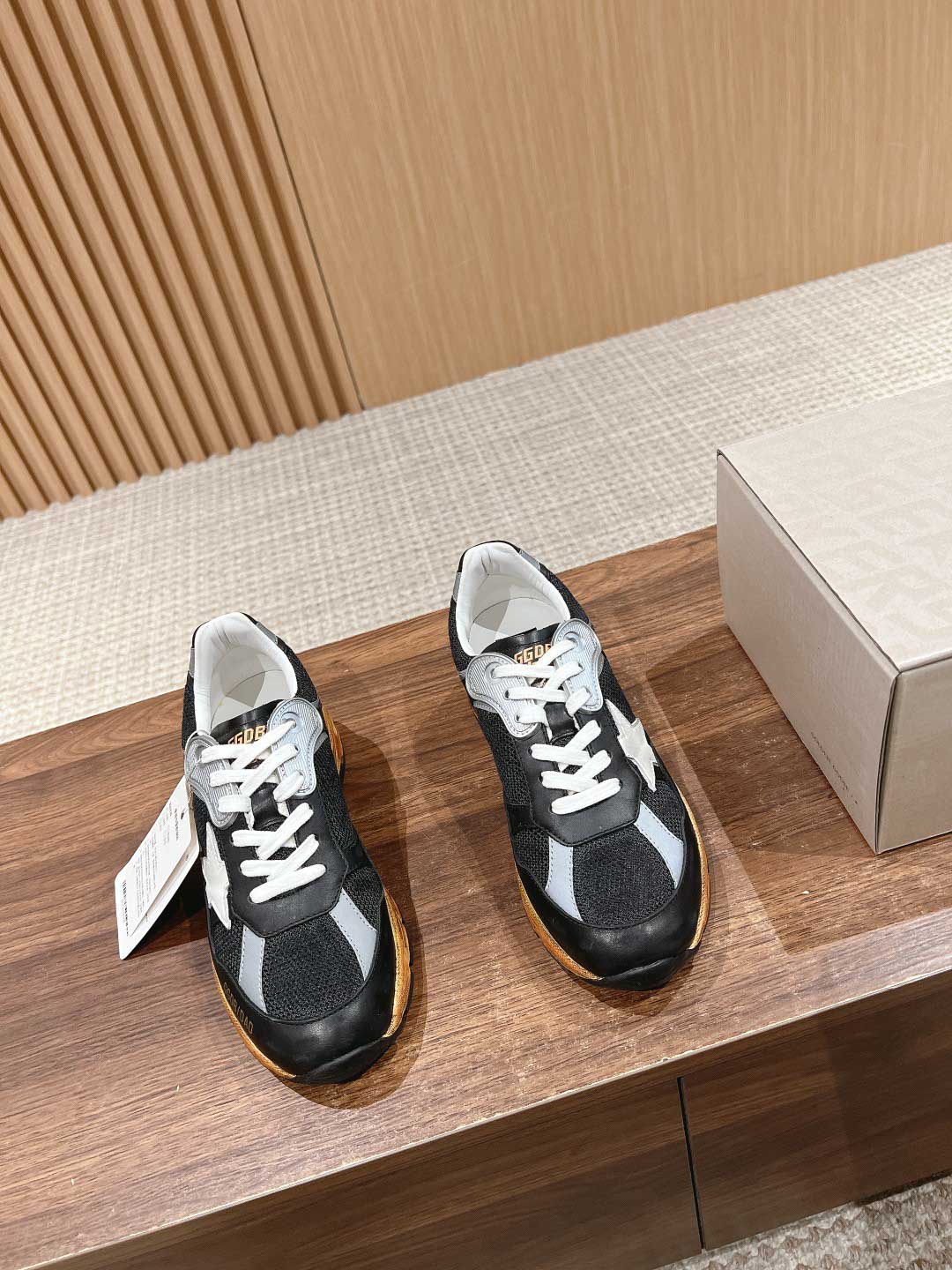 Giày Golden Goose Dad-Star Leather Best Quality