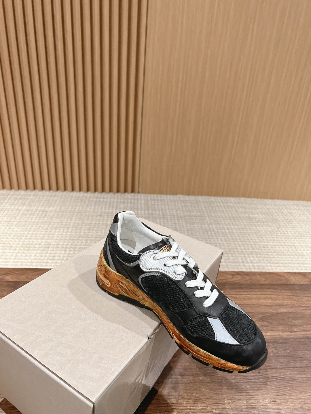 Giày Golden Goose Dad-Star Leather Best Quality
