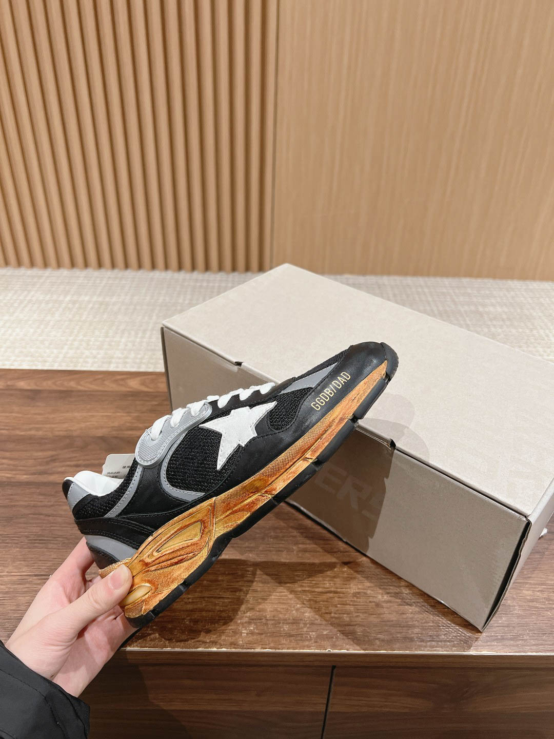 Giày Golden Goose Dad-Star Leather Best Quality