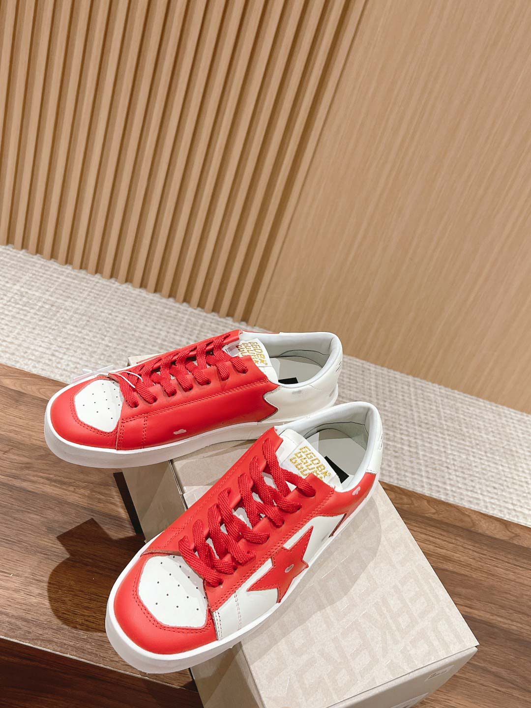 Giày Golden Goose Leather Stardan Red Sneakers Best Quality