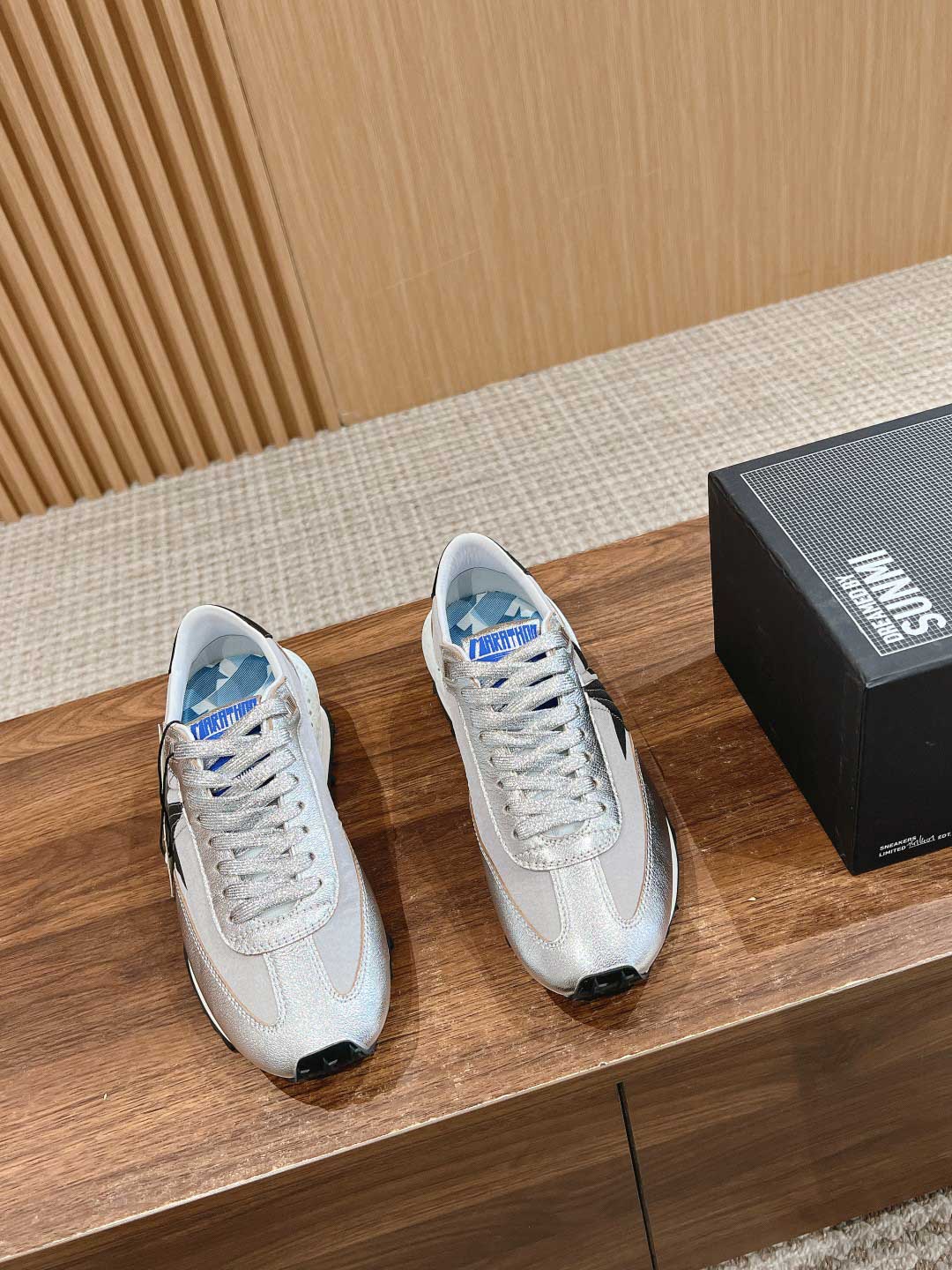 Giày Golden Goose Men's Silver & Black Marathon Best Quality