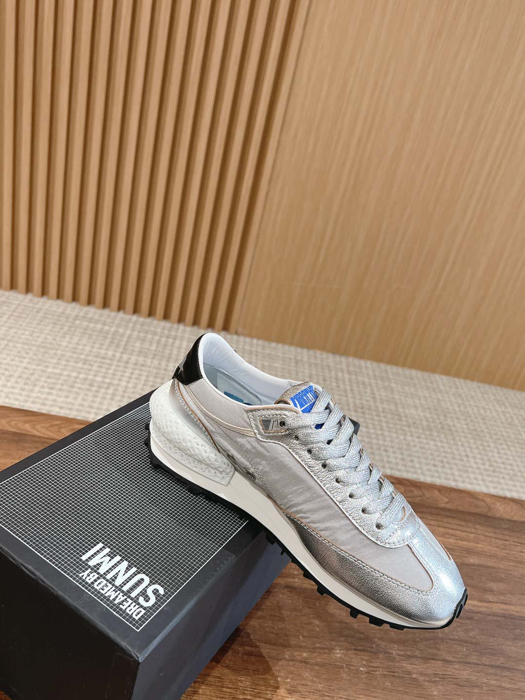 Giày Golden Goose Men's Silver & Black Marathon Best Quality