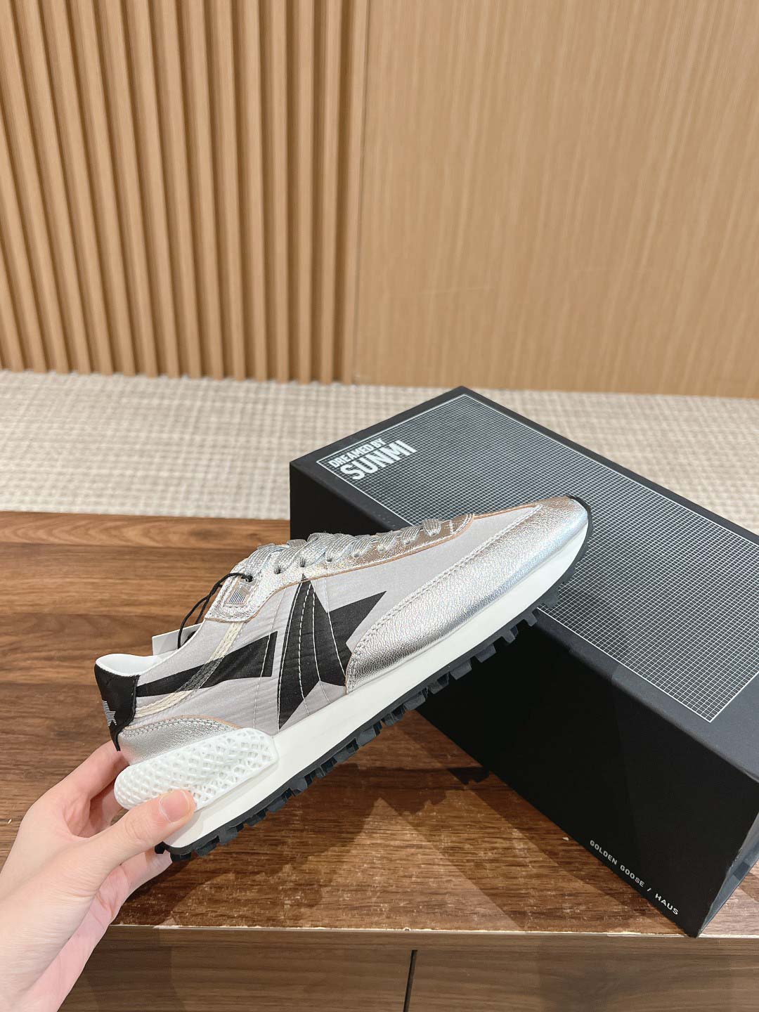 Giày Golden Goose Men's Silver & Black Marathon Best Quality