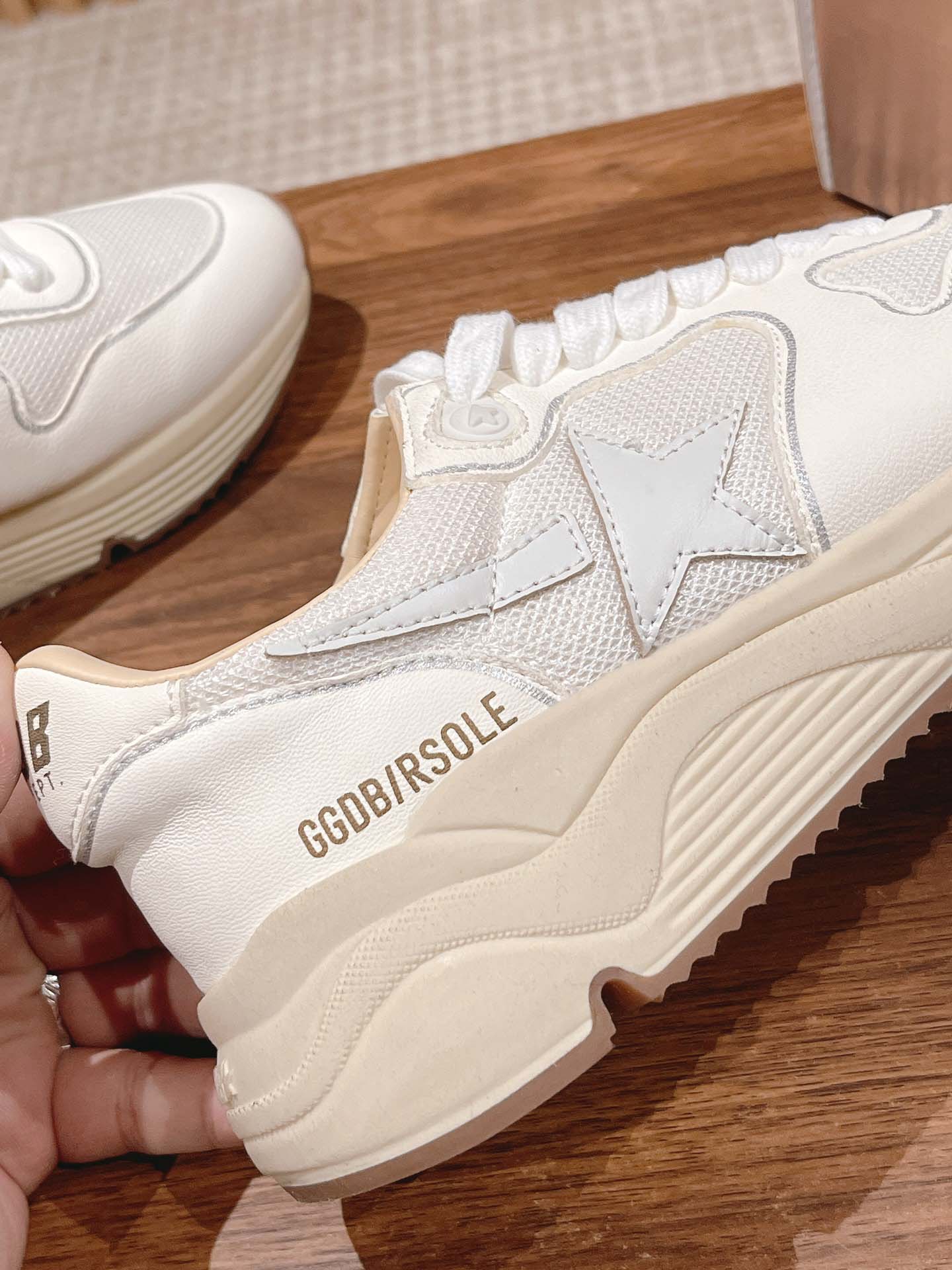 Giày Golden Goose Running Sole White Best Quality