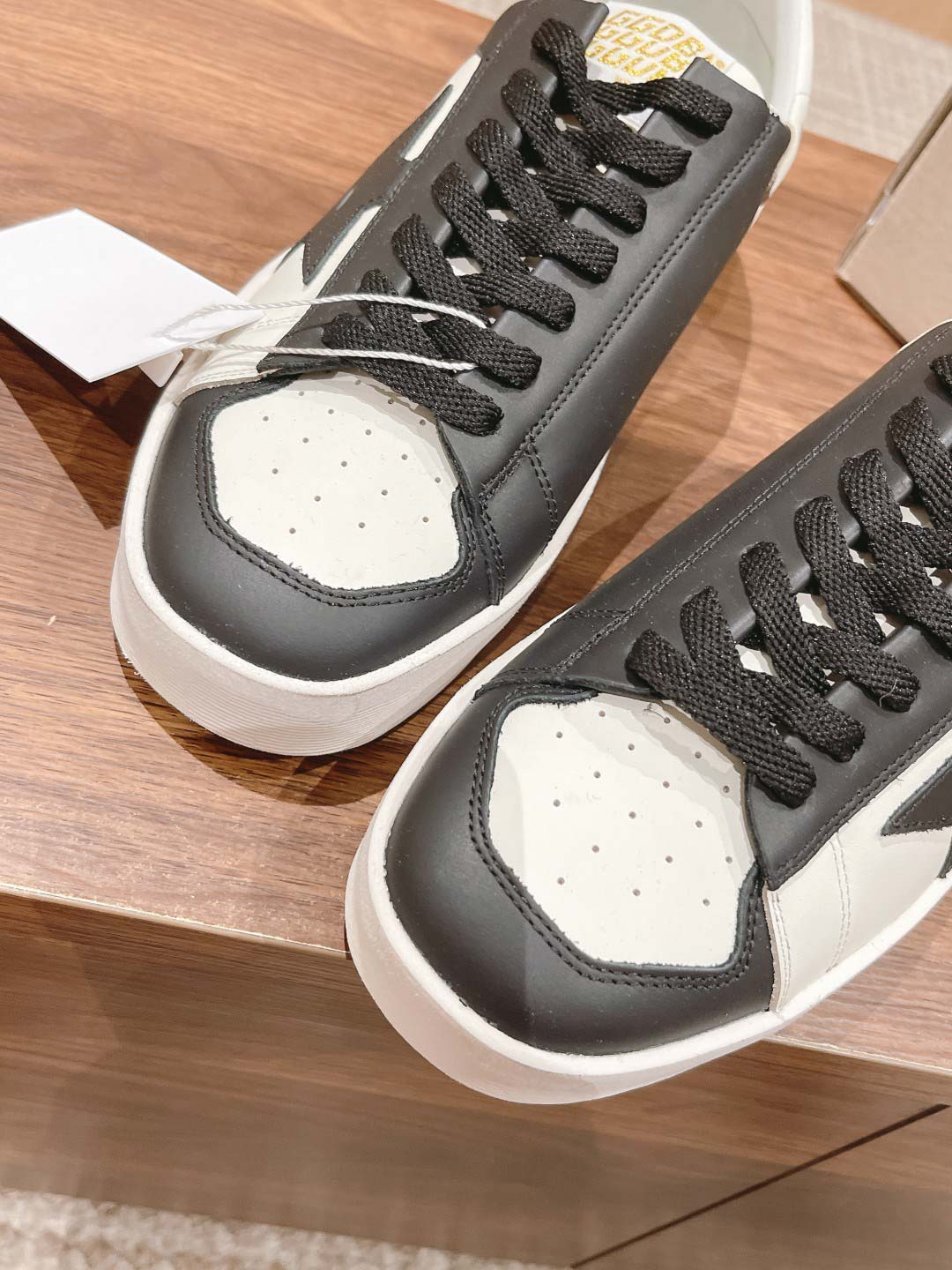 Giày Golden Goose Stardan White Black Best Quality