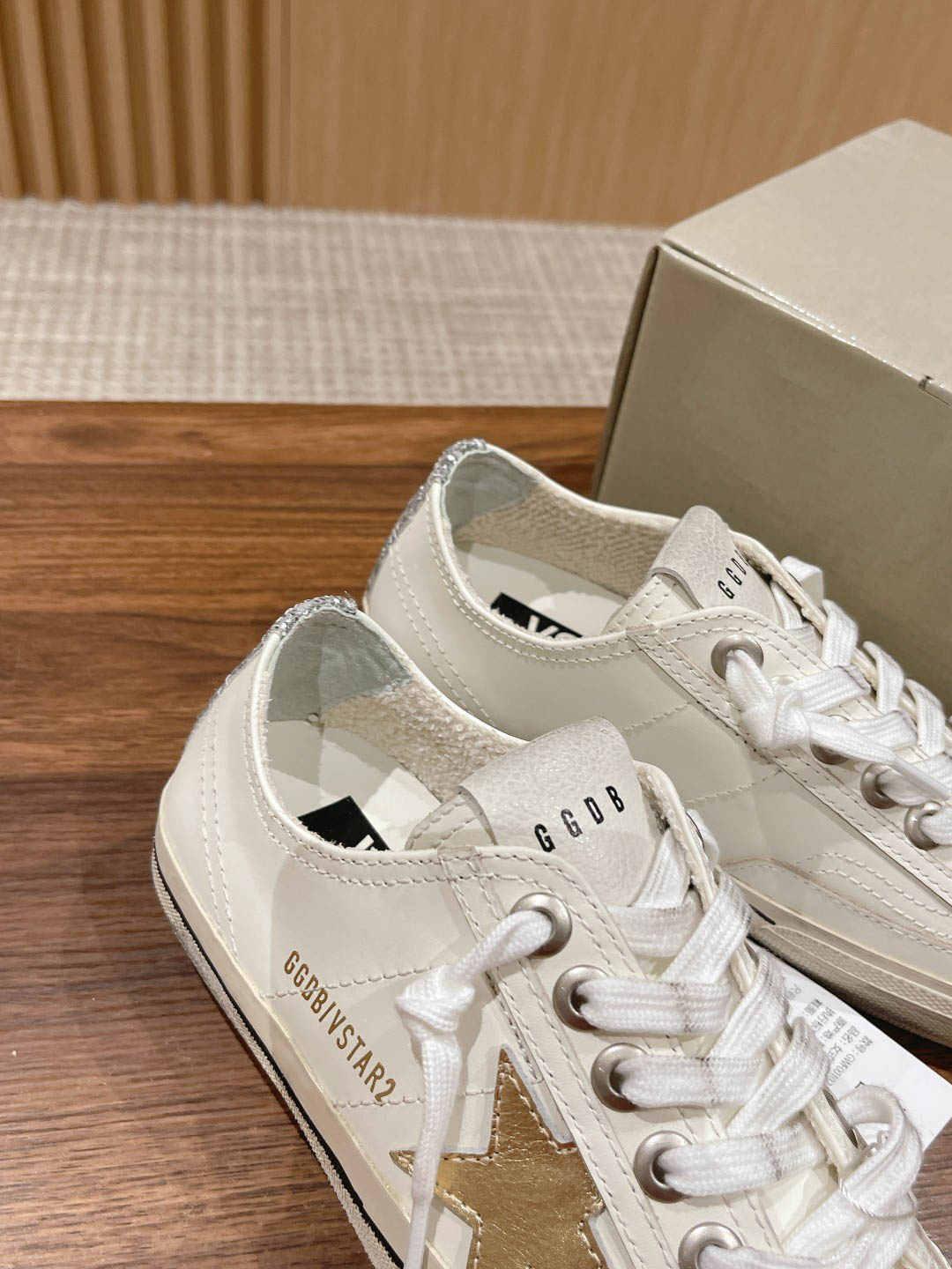 Giày Golden Goose V Star 2 Leather Laminated Star Gold Best Quality