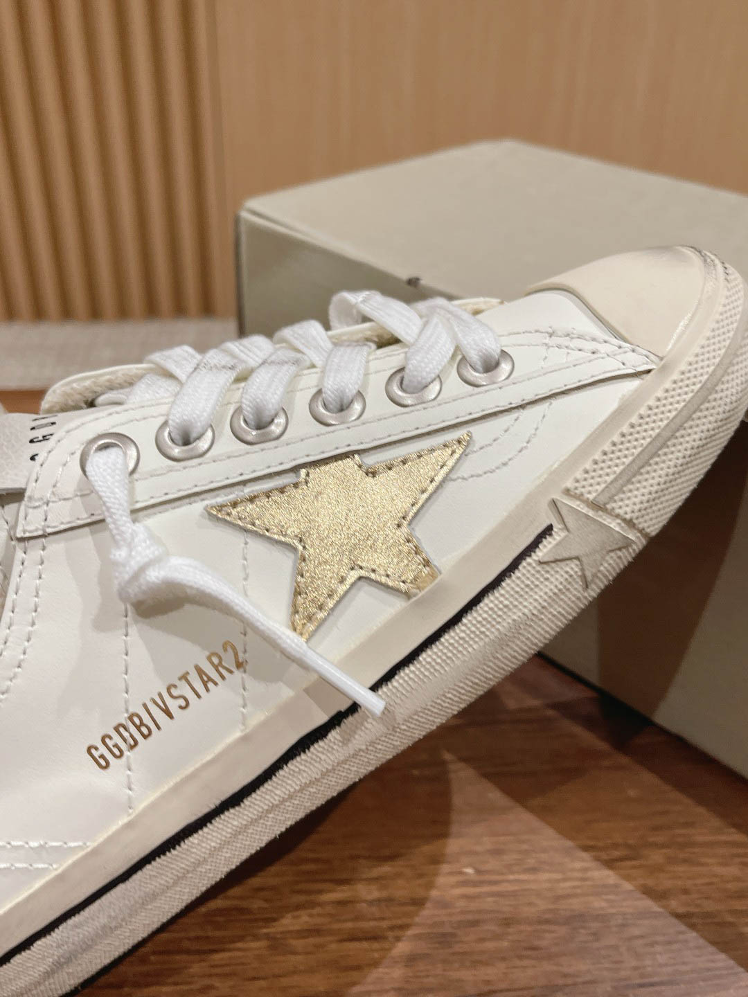 Giày Golden Goose V Star 2 Leather Laminated Star Gold Best Quality