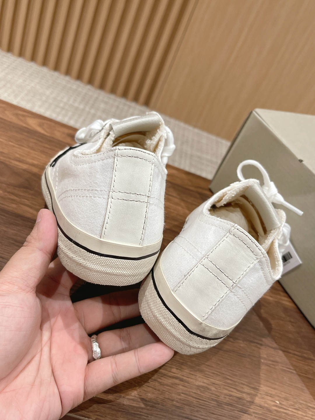 Giày Golden Goose V-Star Sneakers Black Star Best Quality