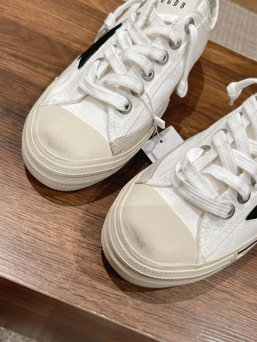 Giày Golden Goose V-Star Sneakers Black Star Best Quality