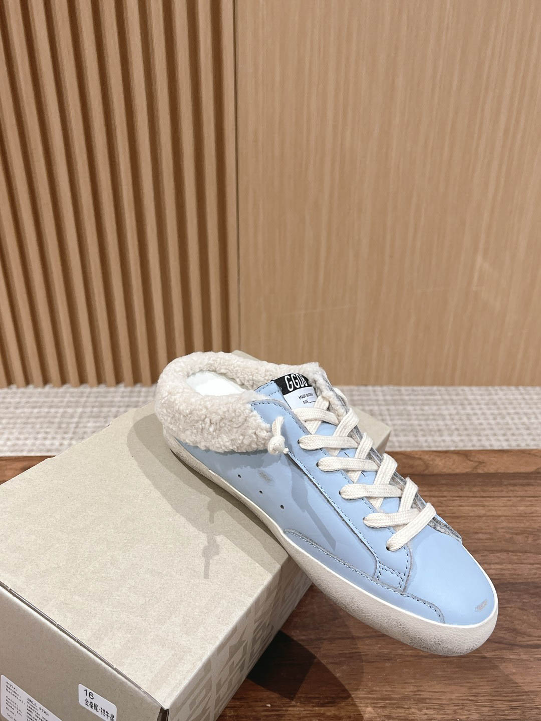 Giày Golden Goose Women's Super-Star Sabots Silver Glitter Star & Shearling Lining Powder Blue Low Best Quality