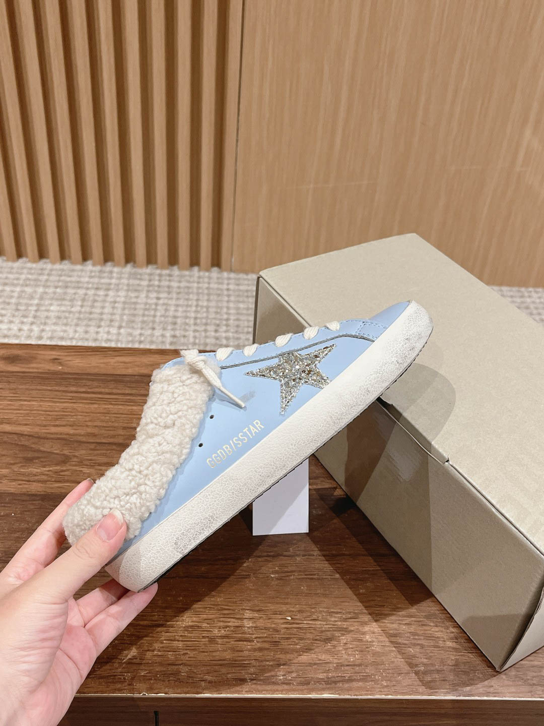 Giày Golden Goose Women's Super-Star Sabots Silver Glitter Star & Shearling Lining Powder Blue Low Best Quality