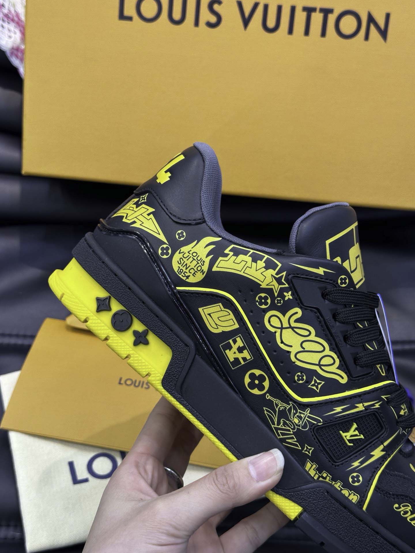 Giày Louis Vuitton LV Trainer #54 Printed Black Best Quality