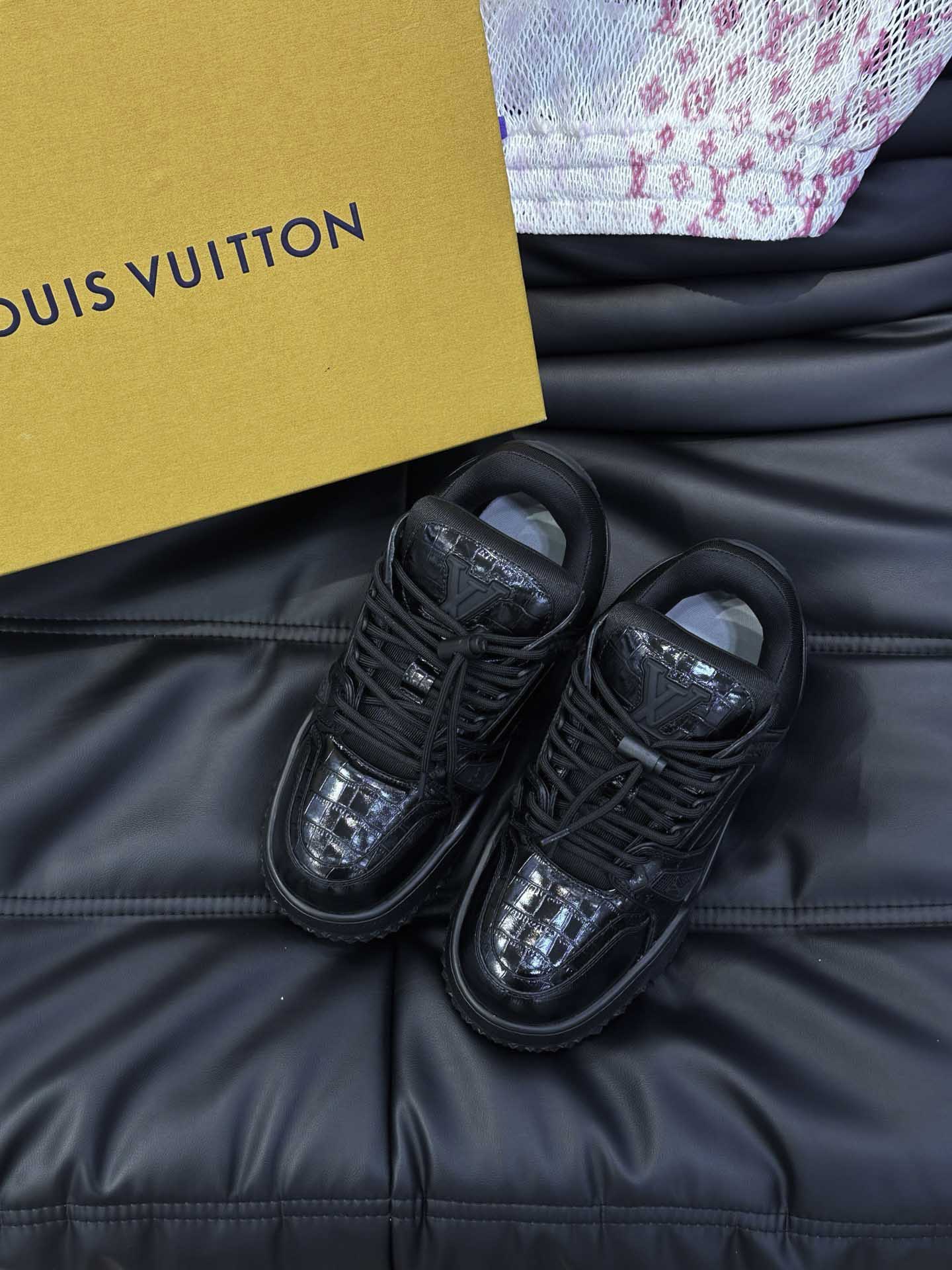 Giày Louis Vuitton LV Trainer Alligator Crocodile Black Best Quality