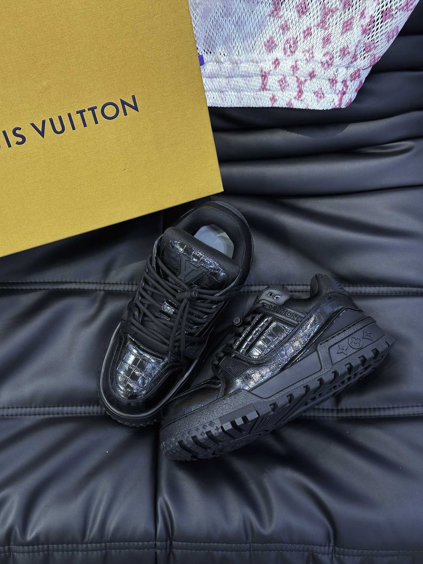 Giày Louis Vuitton LV Trainer Alligator Crocodile Black Best Quality