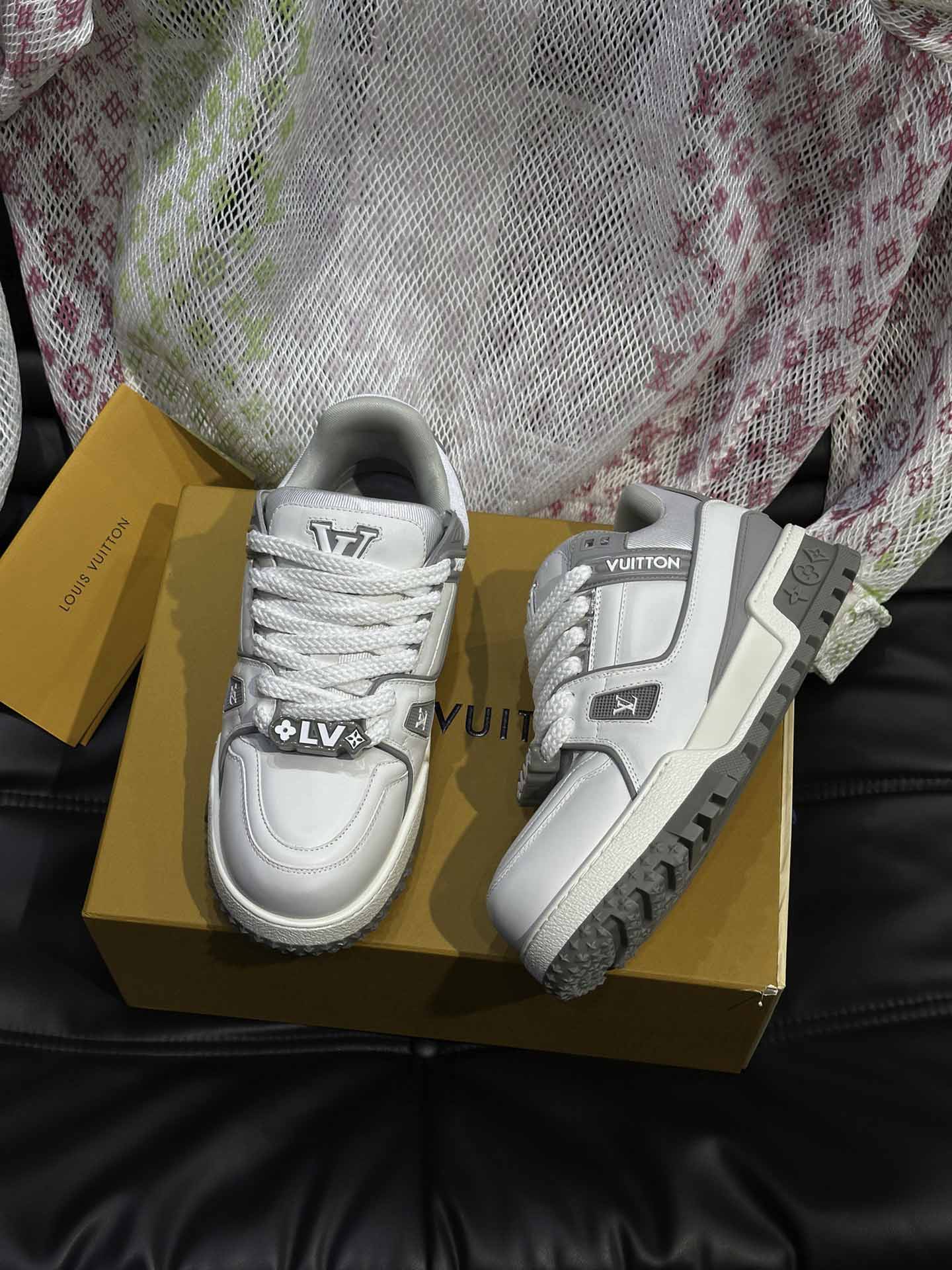 Giày Louis Vuitton LV Trainer Maxi Calf Leather Grey Best Quality