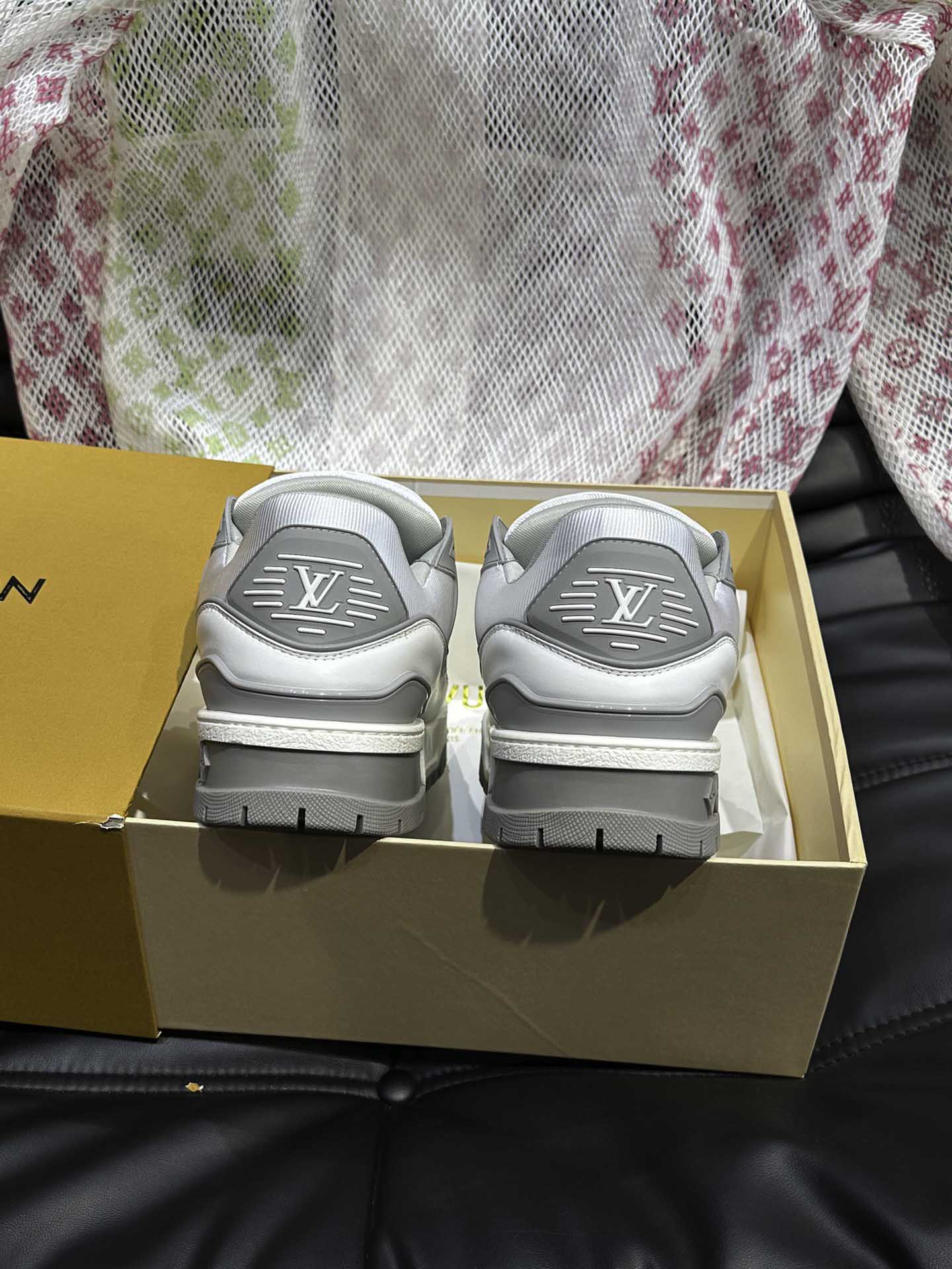 Giày Louis Vuitton LV Trainer Maxi Calf Leather Grey Best Quality