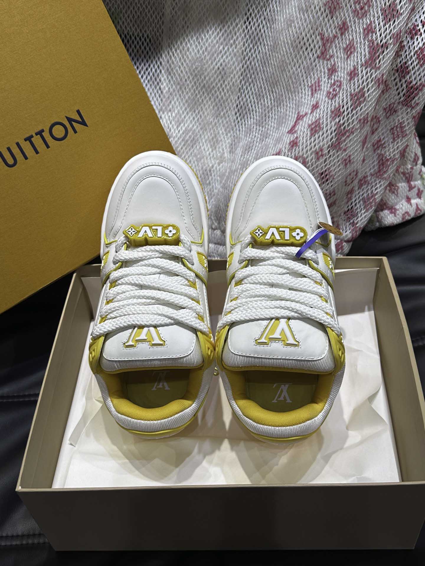Giày Louis Vuitton LV Trainer Maxi Calf Leather Yellow Best Quality