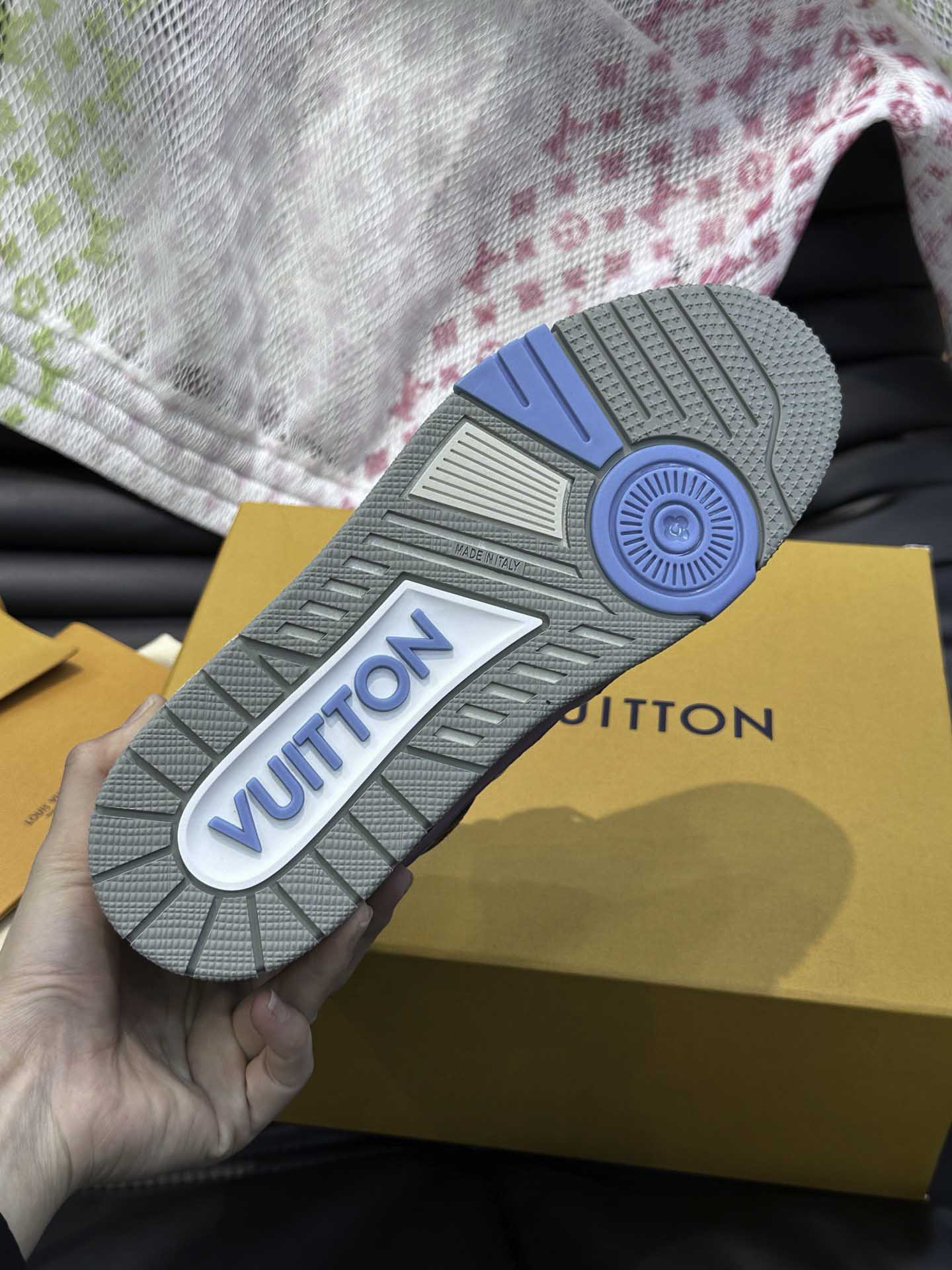 Giày Louis Vuitton LV Trainer Vintage Effect Blue Best Quality