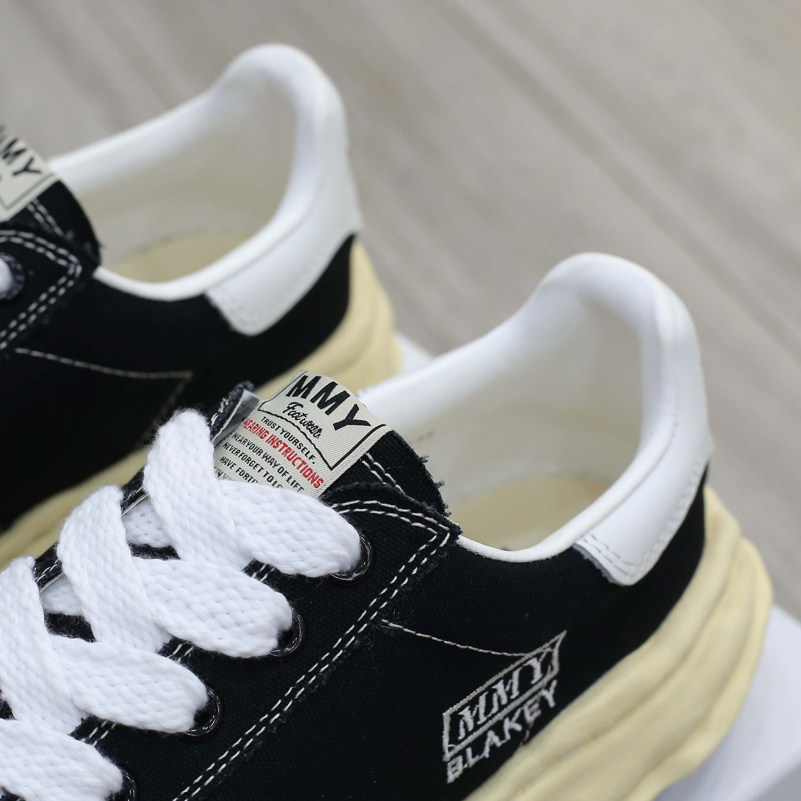 Giày Maison Mihara Mmy Blakey Sole Canvas Low Best Quality