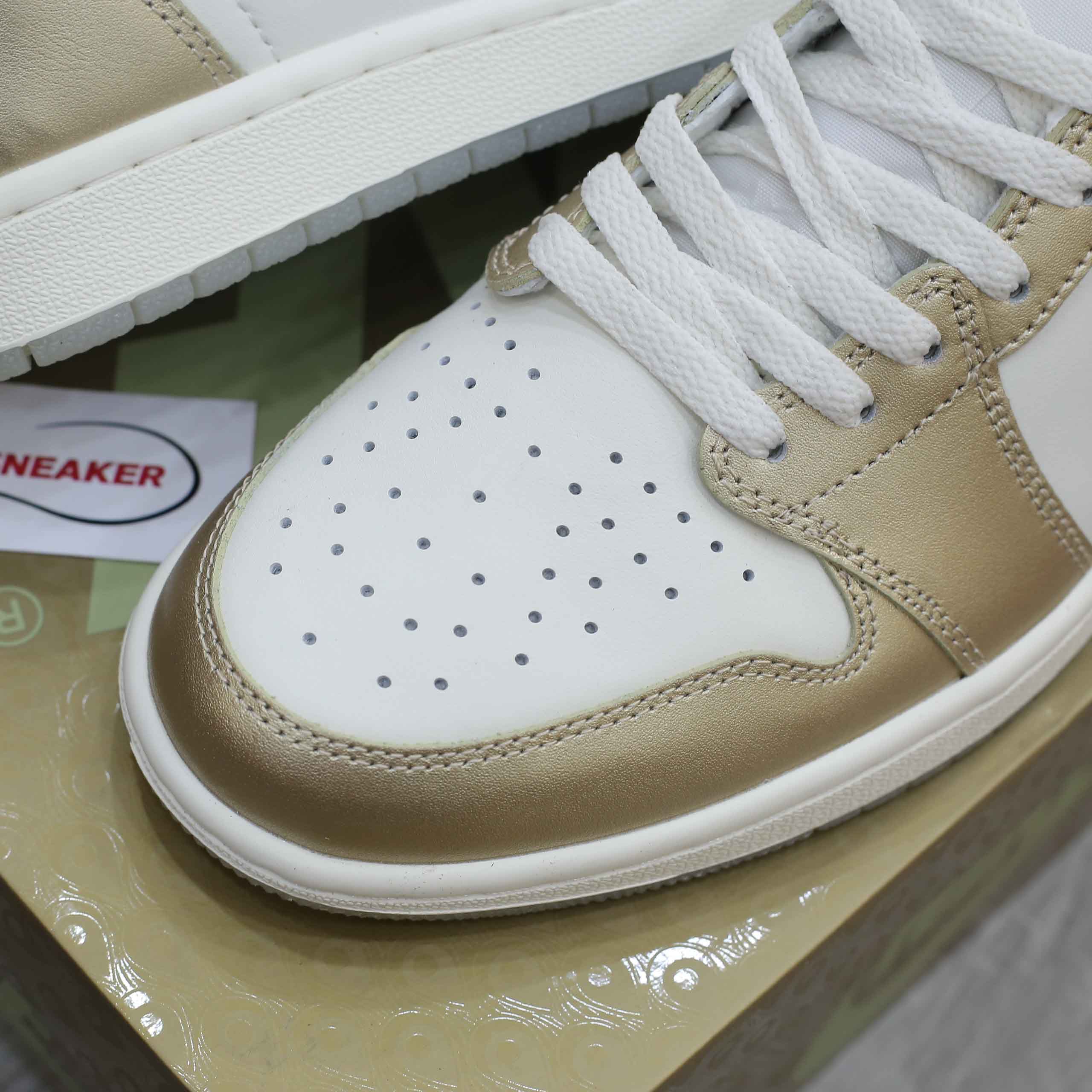 Giày Nike Air Jordan 1 Retro Low OG Year Of The Dragon Like Auth