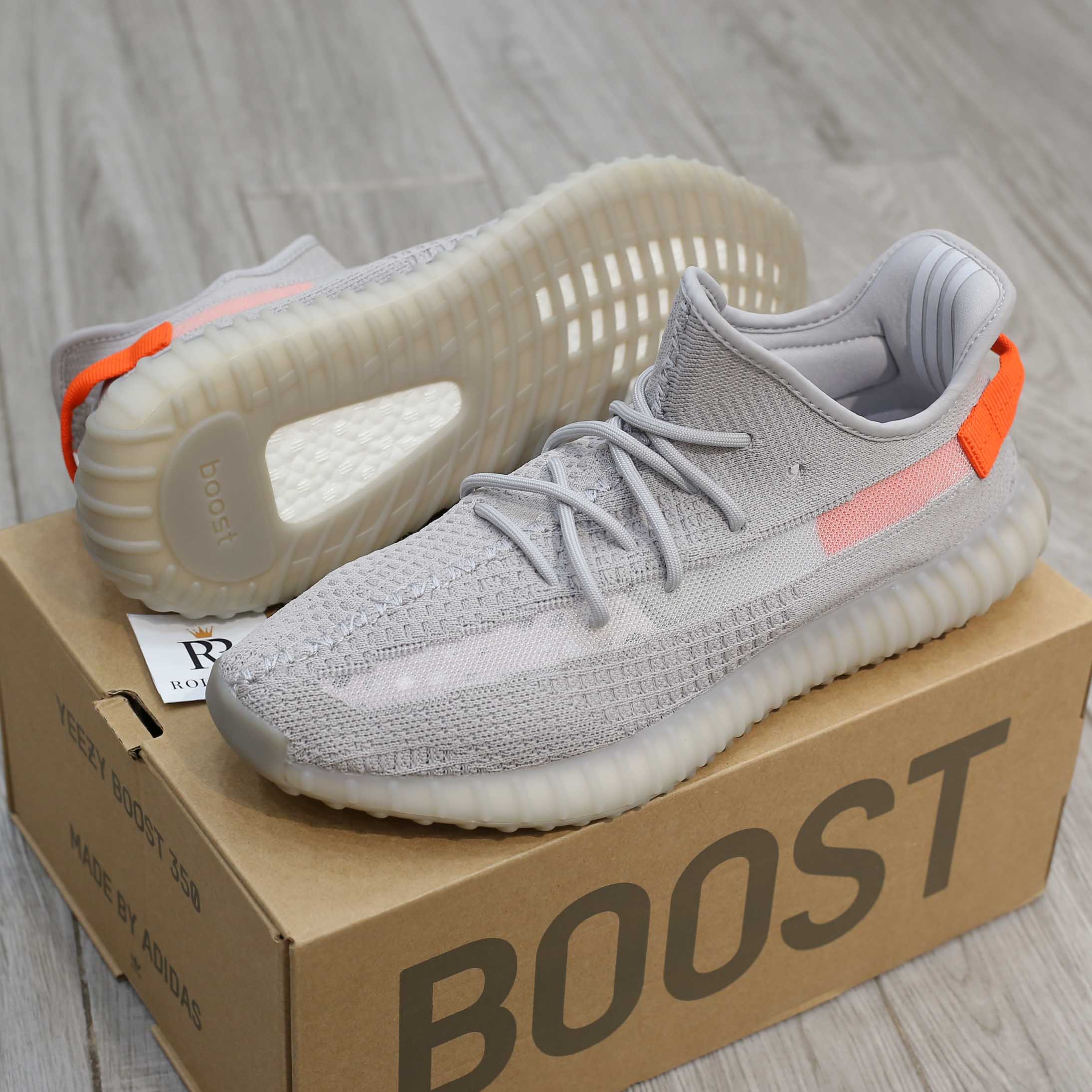 Giày Adidas Yeezy Boost 350 V2 Tail Light Best Quality