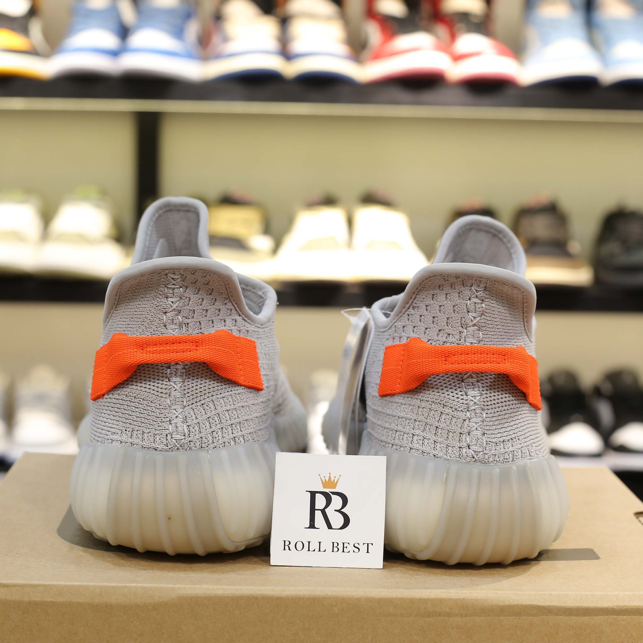 Giày Adidas Yeezy Boost 350 V2 Tail Light Best Quality