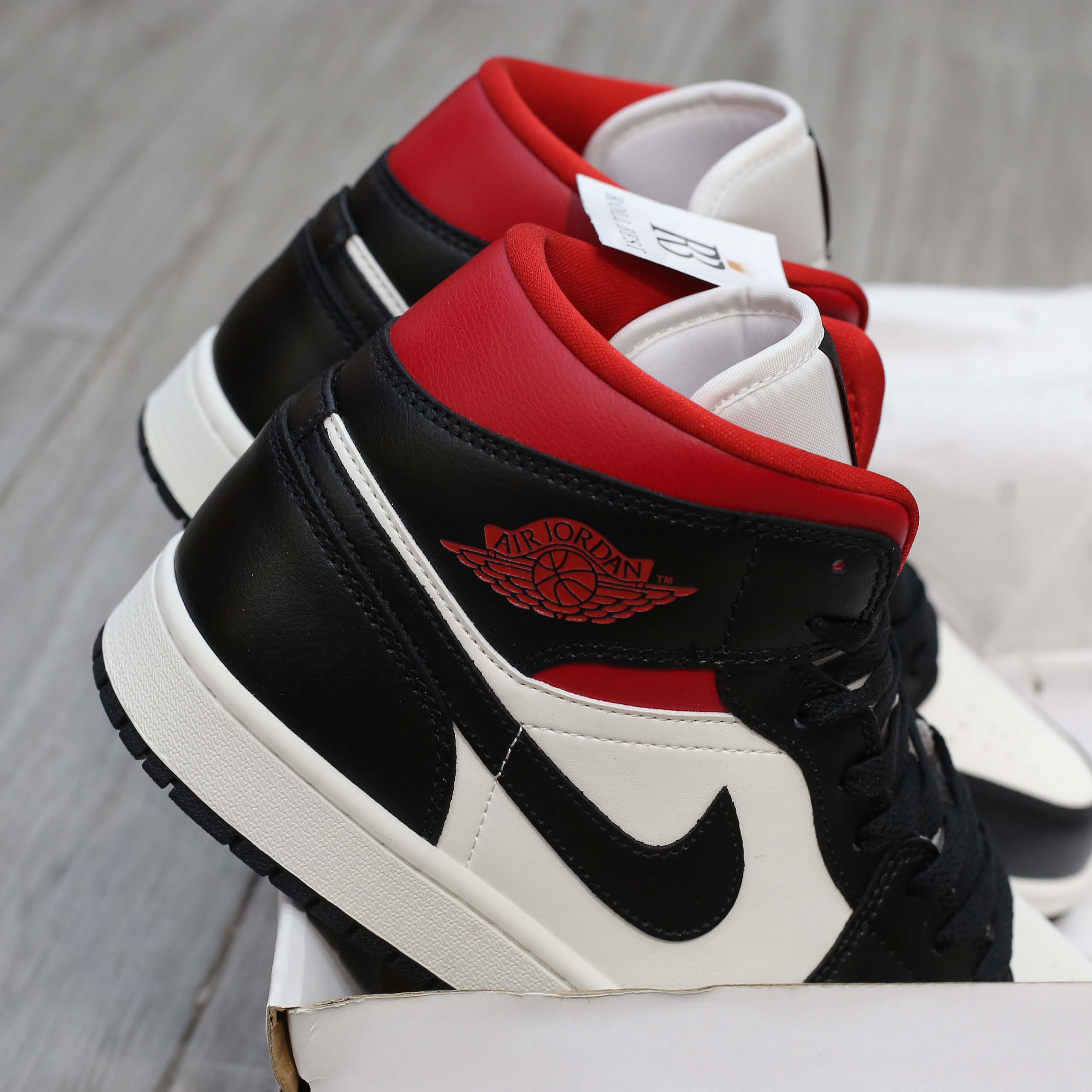Giày Air Jordan 1 Mid Gym Red Panda Best Quality