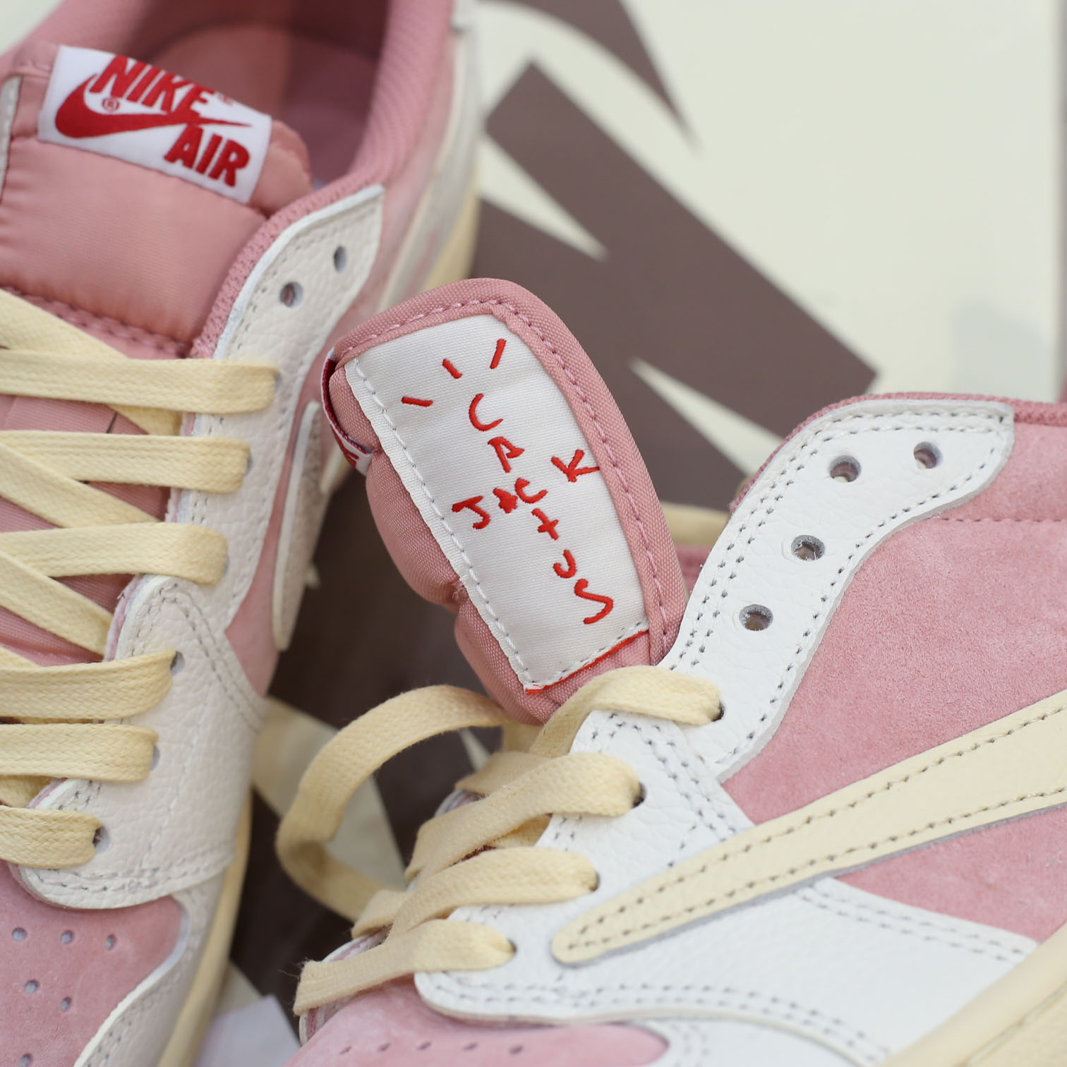 Giày Jordan 1 Low OG Travis Scott Pink Shy Like Auth